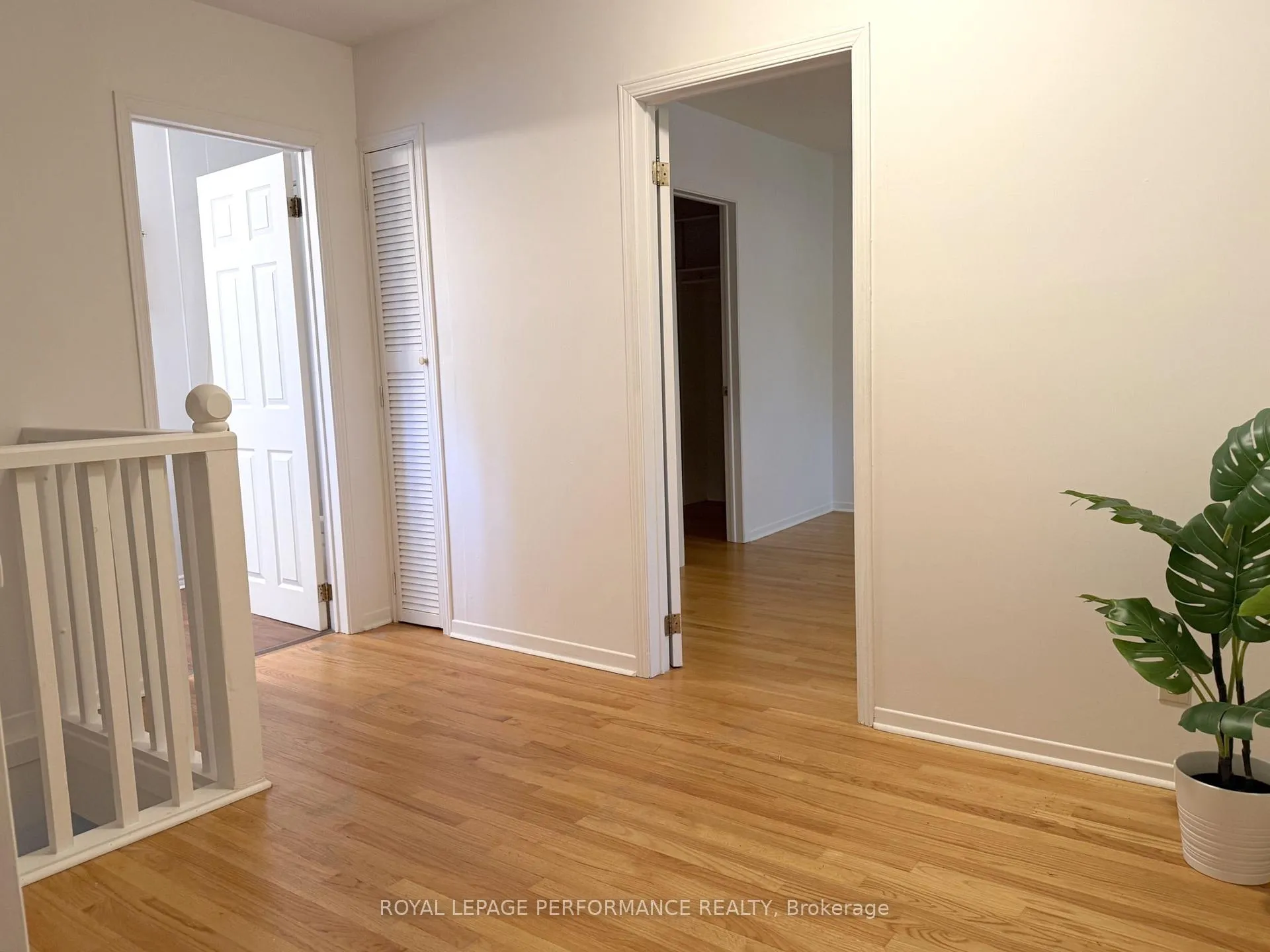 Photo 22 of 152 Ivy Crescent, Ottawa, Lindenlea — HOMEH