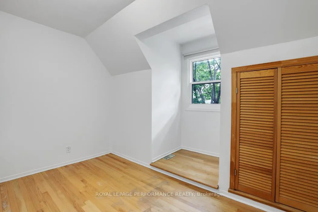 Photo 26 of 152 Ivy Crescent, Ottawa, Lindenlea — HOMEH