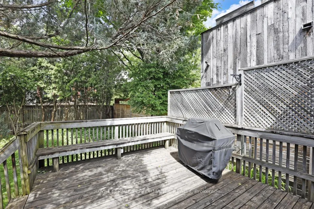 Photo 36 of 152 Ivy Crescent, Ottawa, Lindenlea — HOMEH