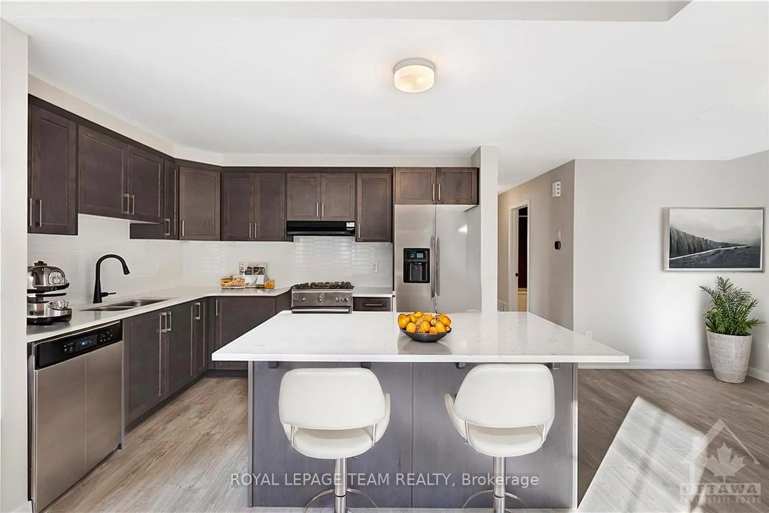 Photo 5 of 2412 Aphrodite Private, Ottawa, Barrhaven - Half Moon Bay — HOMEH