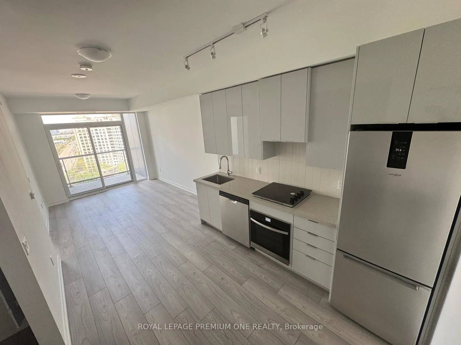 Photo 4 of Unit 1325, 498 Caldari Road, Vaughan, Concord — HOMEH