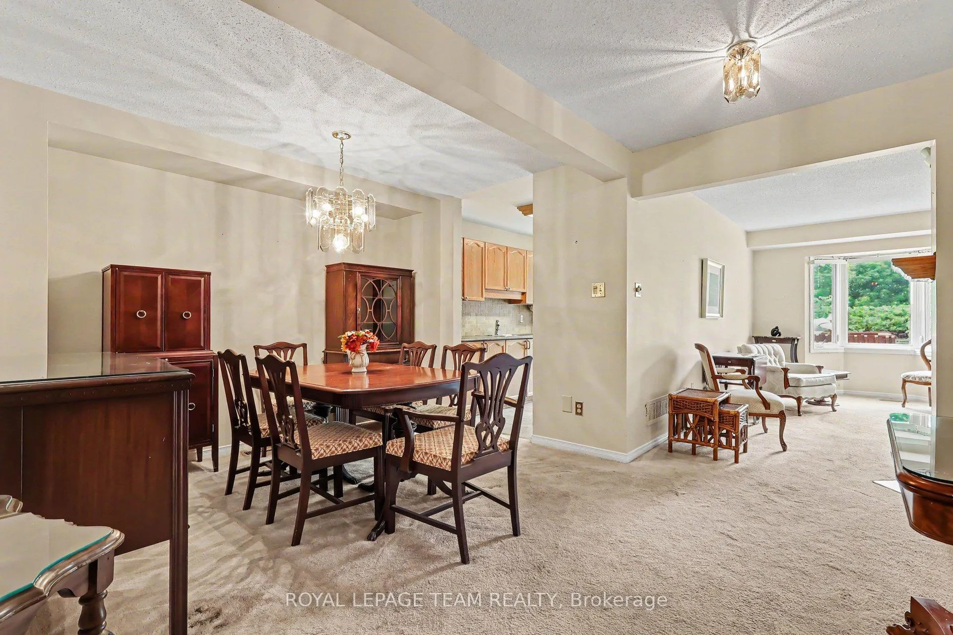 Photo 6 of 36 Southport Drive, Ottawa, Hunt Club Park/Greenboro — HOMEH