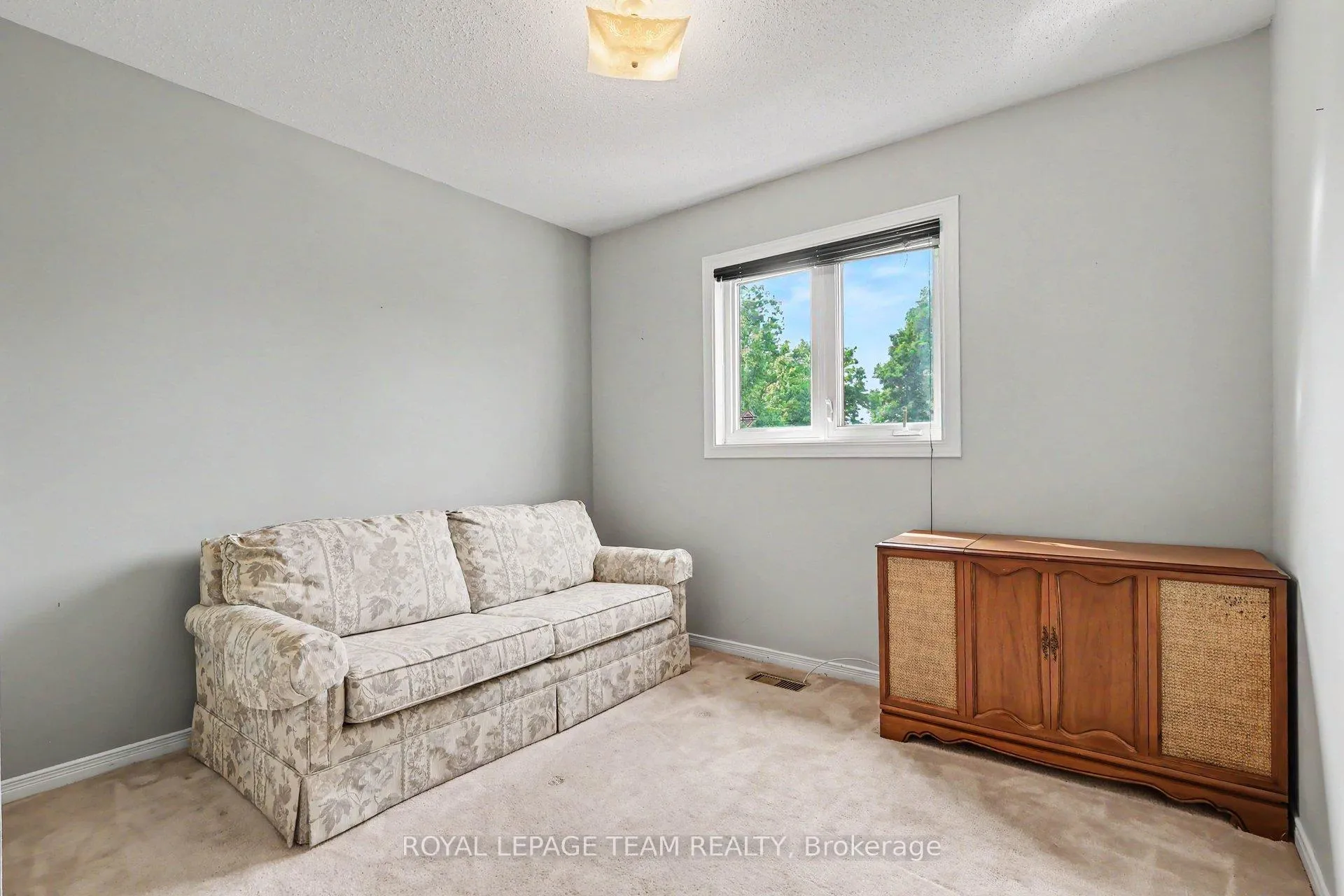 Photo 16 of 36 Southport Drive, Ottawa, Hunt Club Park/Greenboro — HOMEH