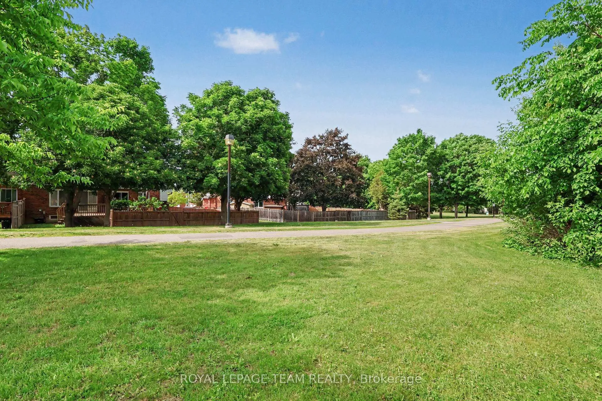 Photo 20 of 36 Southport Drive, Ottawa, Hunt Club Park/Greenboro — HOMEH