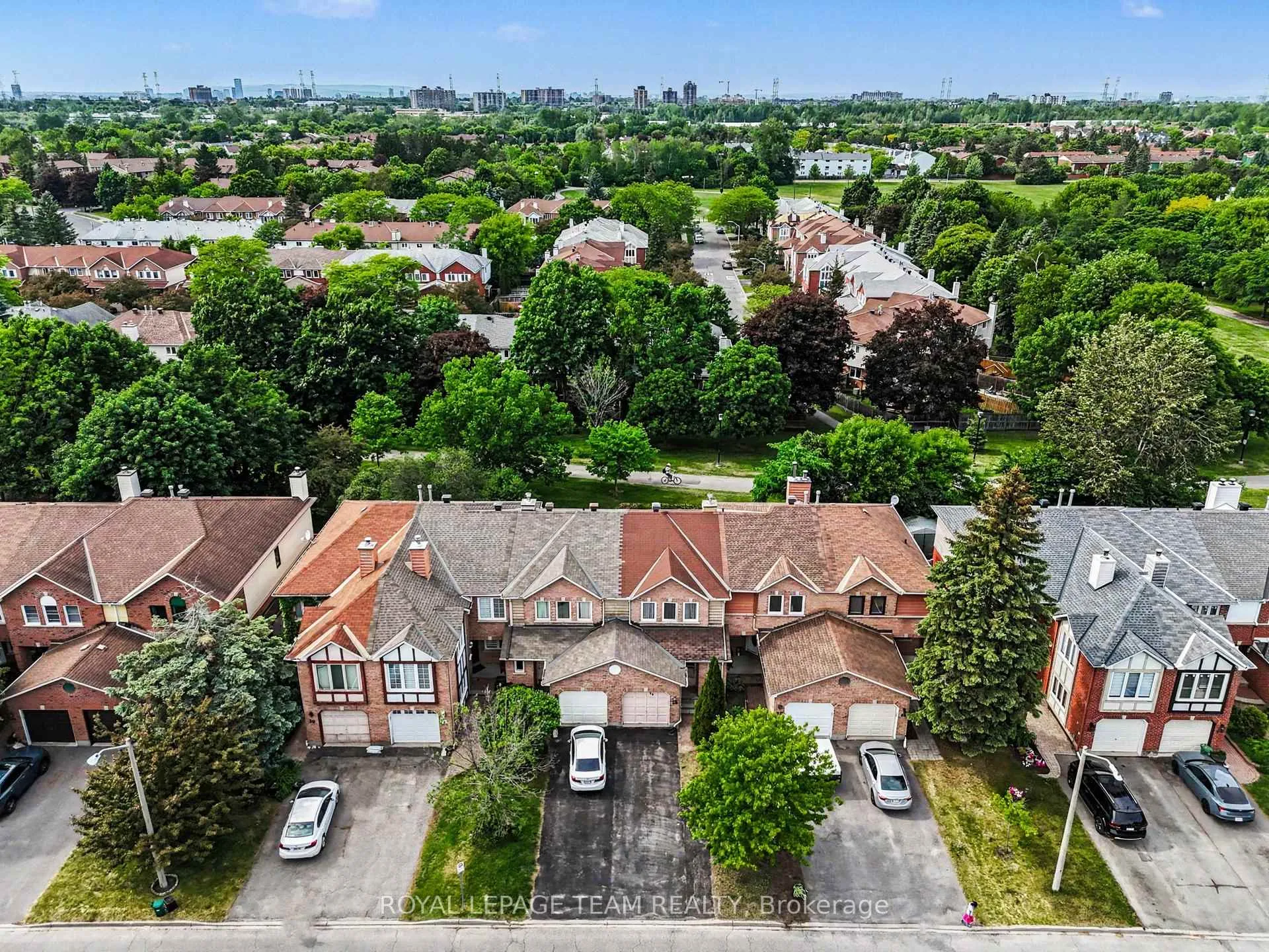Photo 21 of 36 Southport Drive, Ottawa, Hunt Club Park/Greenboro — HOMEH