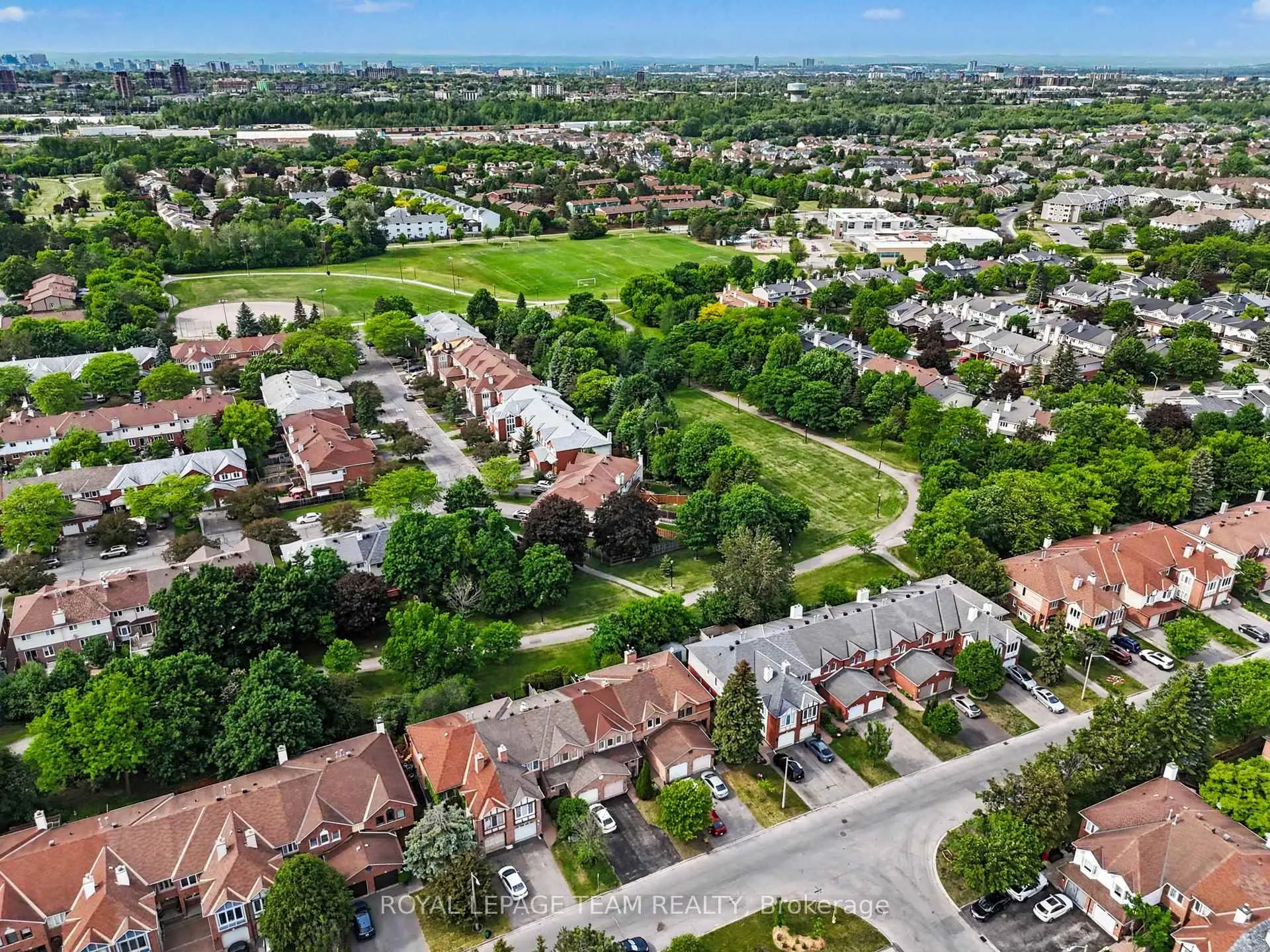 Photo 22 of 36 Southport Drive, Ottawa, Hunt Club Park/Greenboro — HOMEH