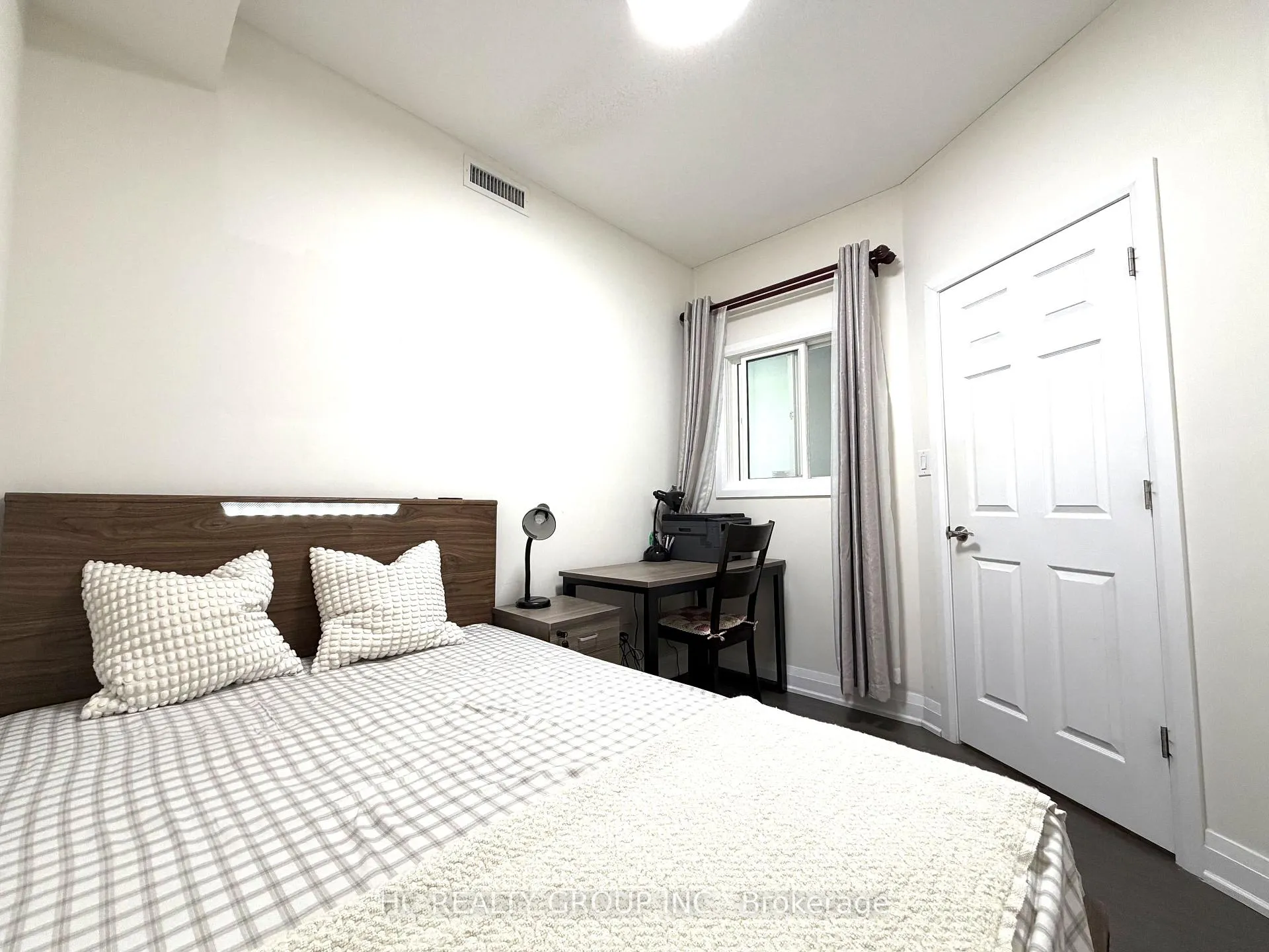 Photo 8 of Unit 211, 8228 Birchmount Road, Markham, Unionville — HOMEH