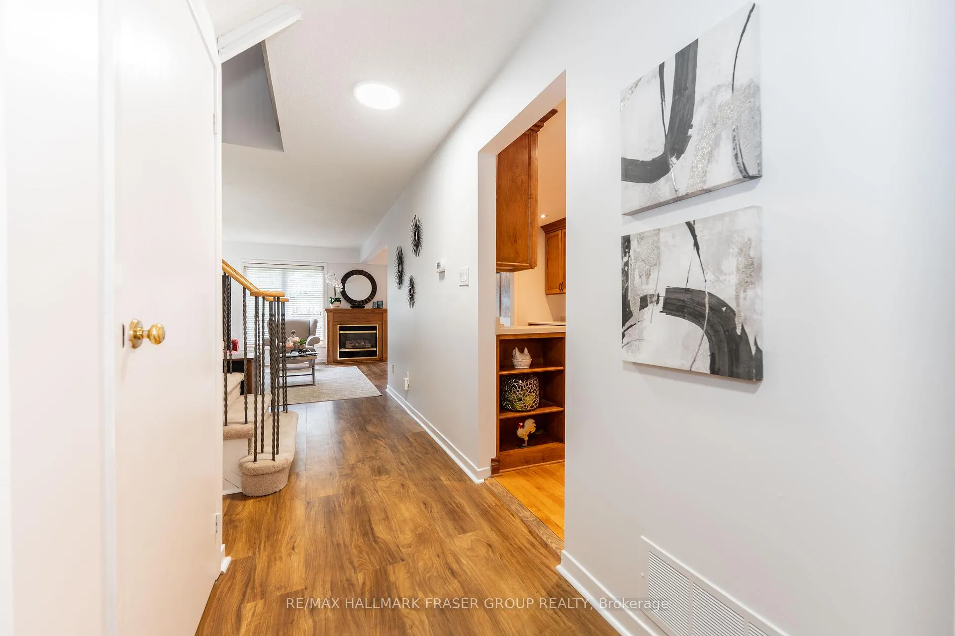 Photo 3 of 4 Coalport Drive, Scarborough, Birchcliffe-Cliffside — HOMEH