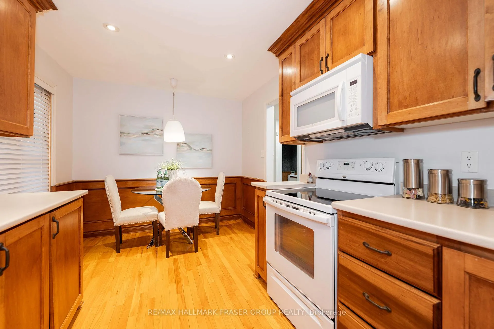 Photo 13 of 4 Coalport Drive, Scarborough, Birchcliffe-Cliffside — HOMEH