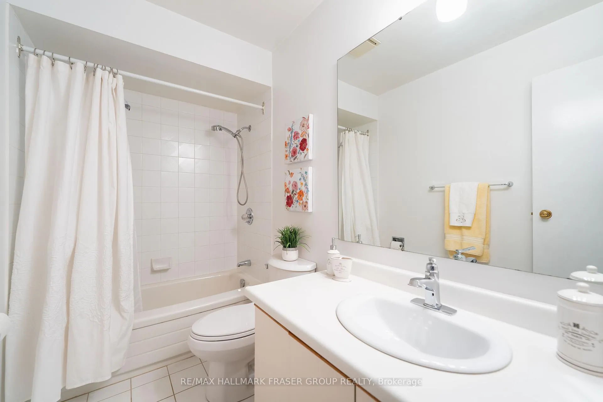 Photo 25 of 4 Coalport Drive, Scarborough, Birchcliffe-Cliffside — HOMEH