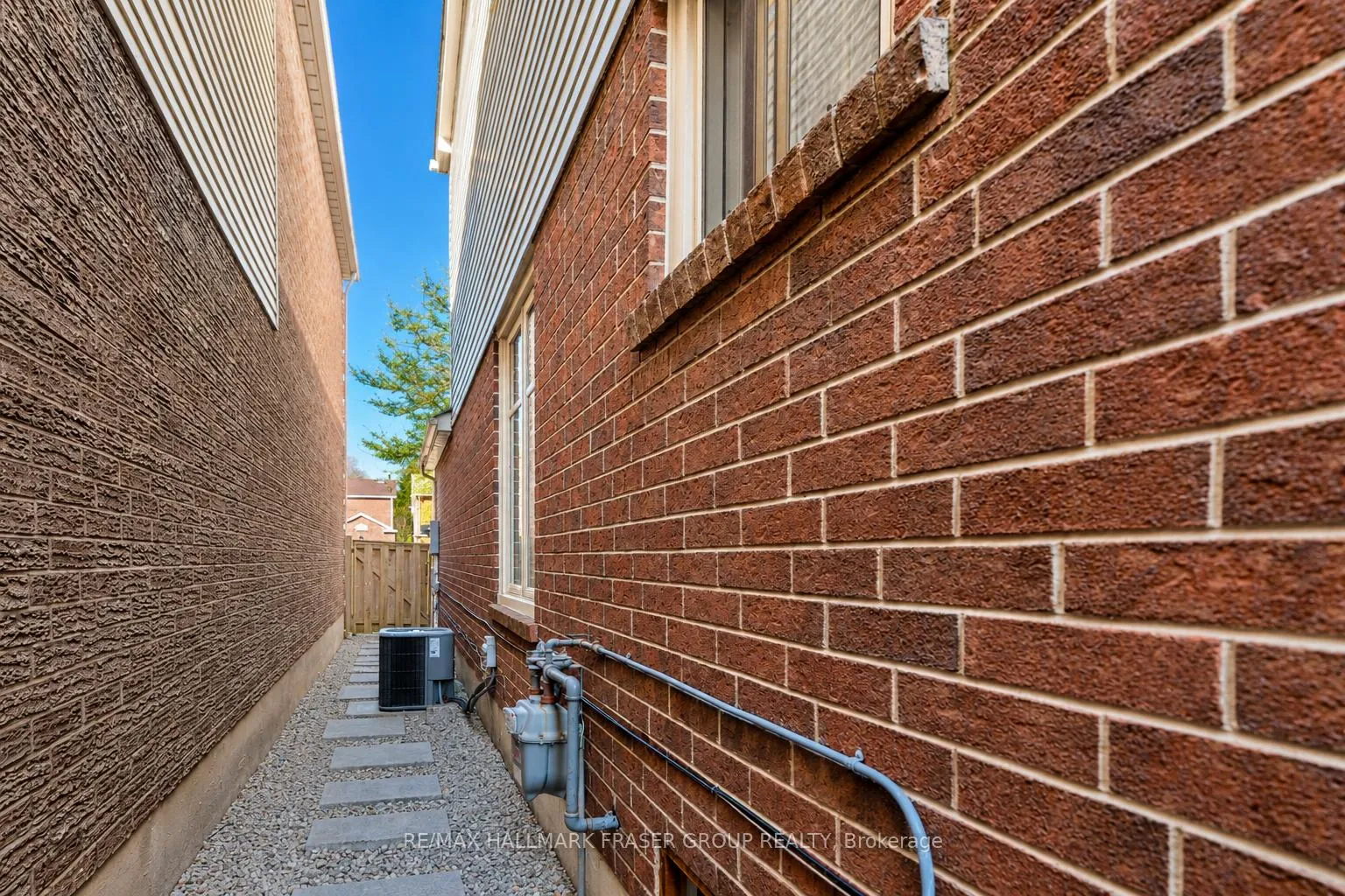 Photo 33 of 4 Coalport Drive, Scarborough, Birchcliffe-Cliffside — HOMEH