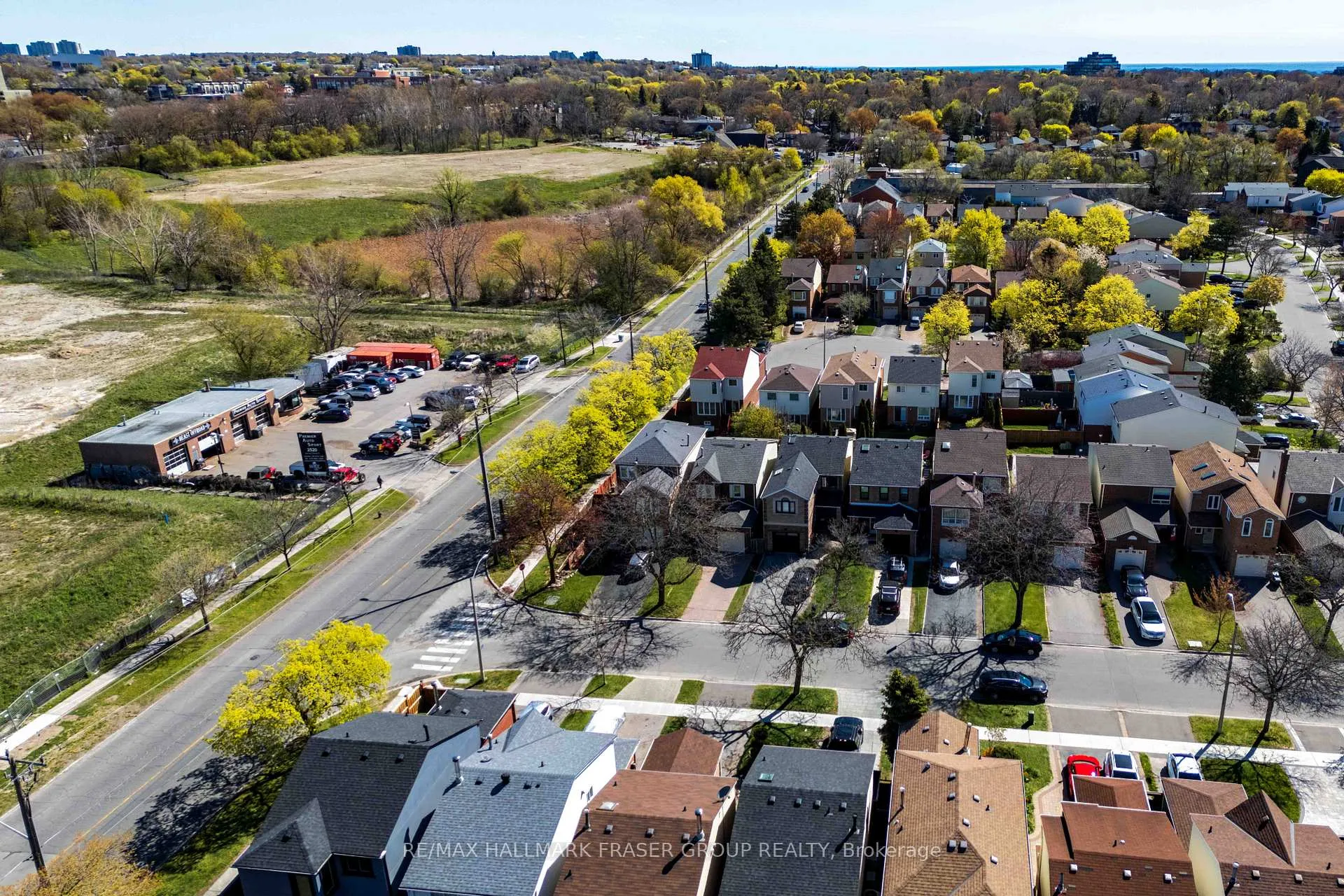 Photo 36 of 4 Coalport Drive, Scarborough, Birchcliffe-Cliffside — HOMEH