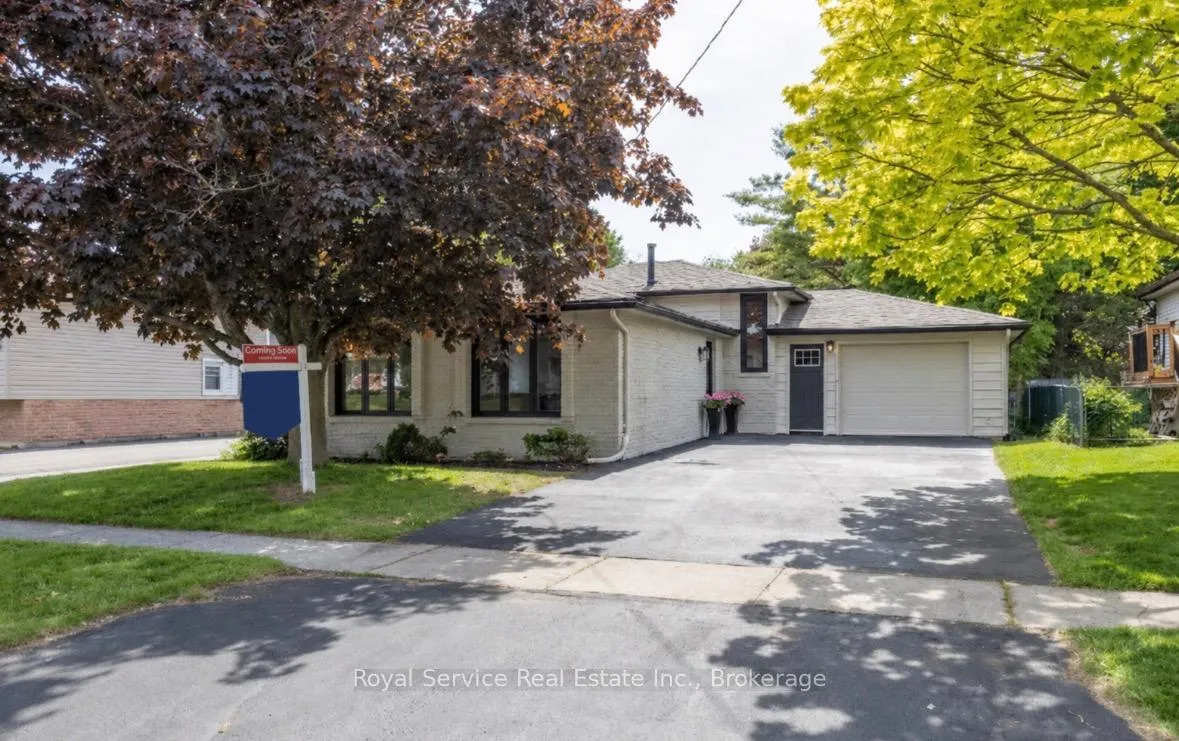 Front of 567 Daintry Crescent