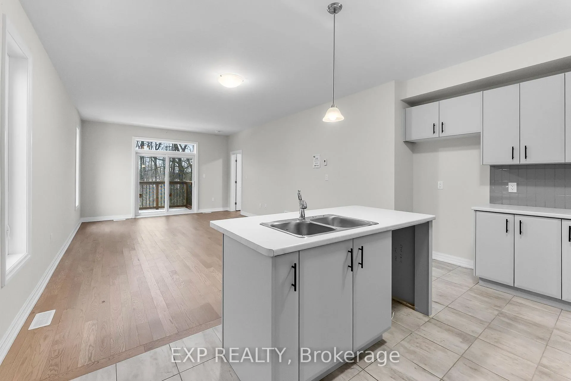 Photo 8 of Unit 38, 4311 Mann Street, Niagara Falls, Lyons Creek — HOMEH