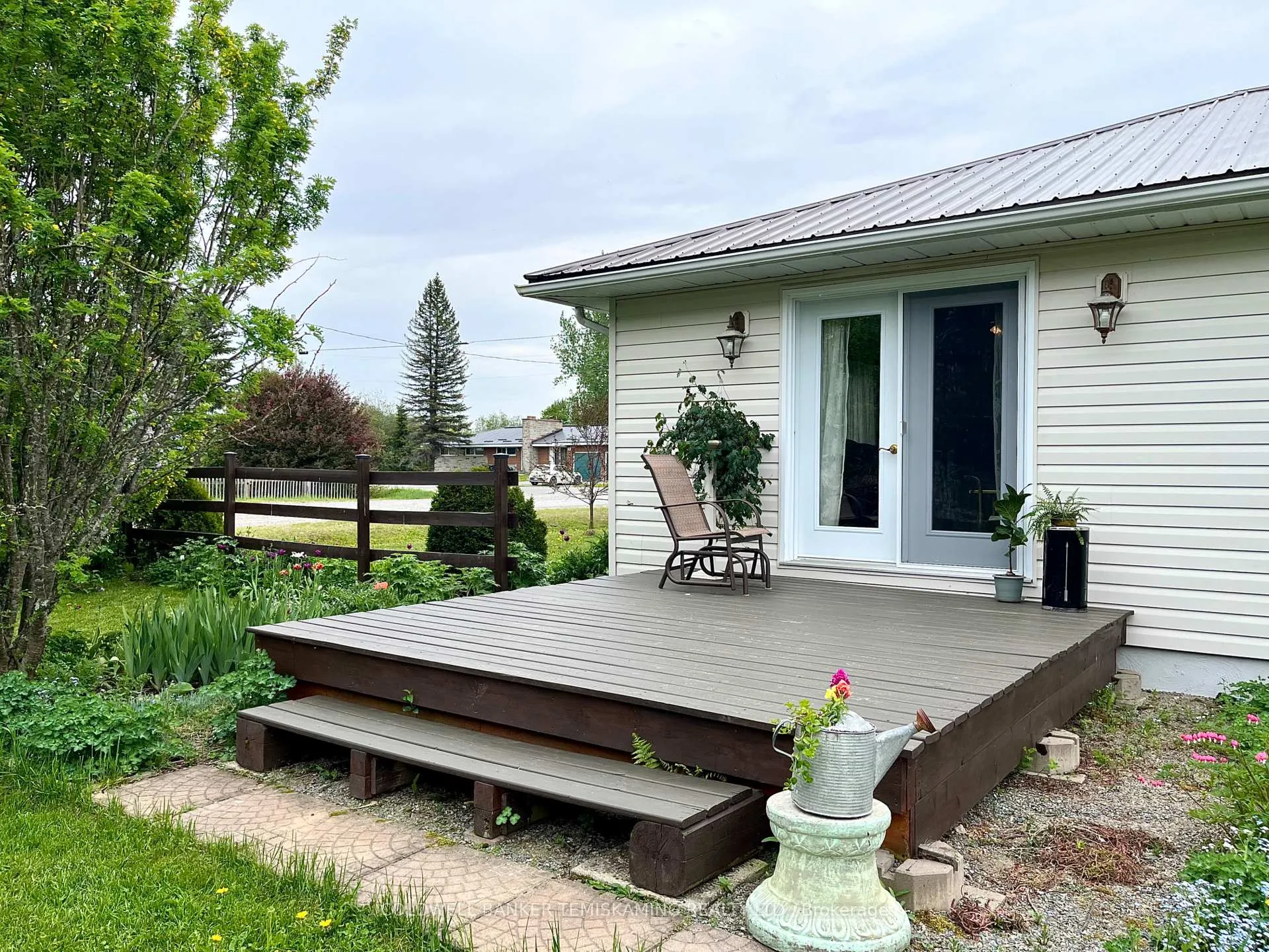 Photo 33 of 20 Bay Street, Englehart, Central Timiskaming — HOMEH