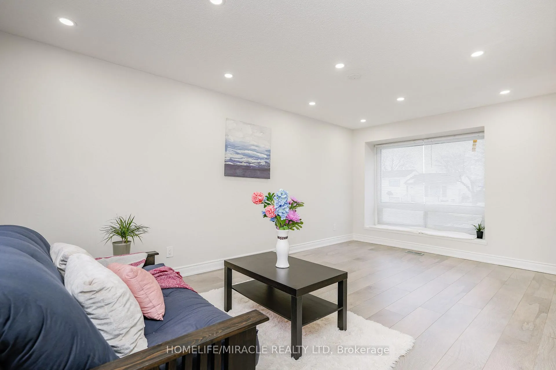 Photo 3 of 15 Heatherside Court, Brampton, Central Park — HOMEH