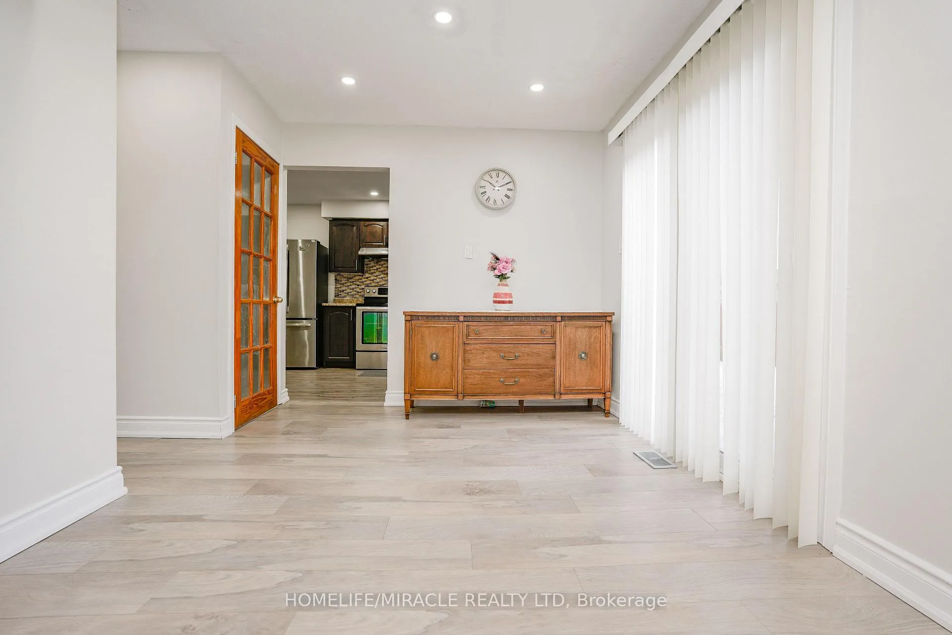 Photo 4 of 15 Heatherside Court, Brampton, Central Park — HOMEH