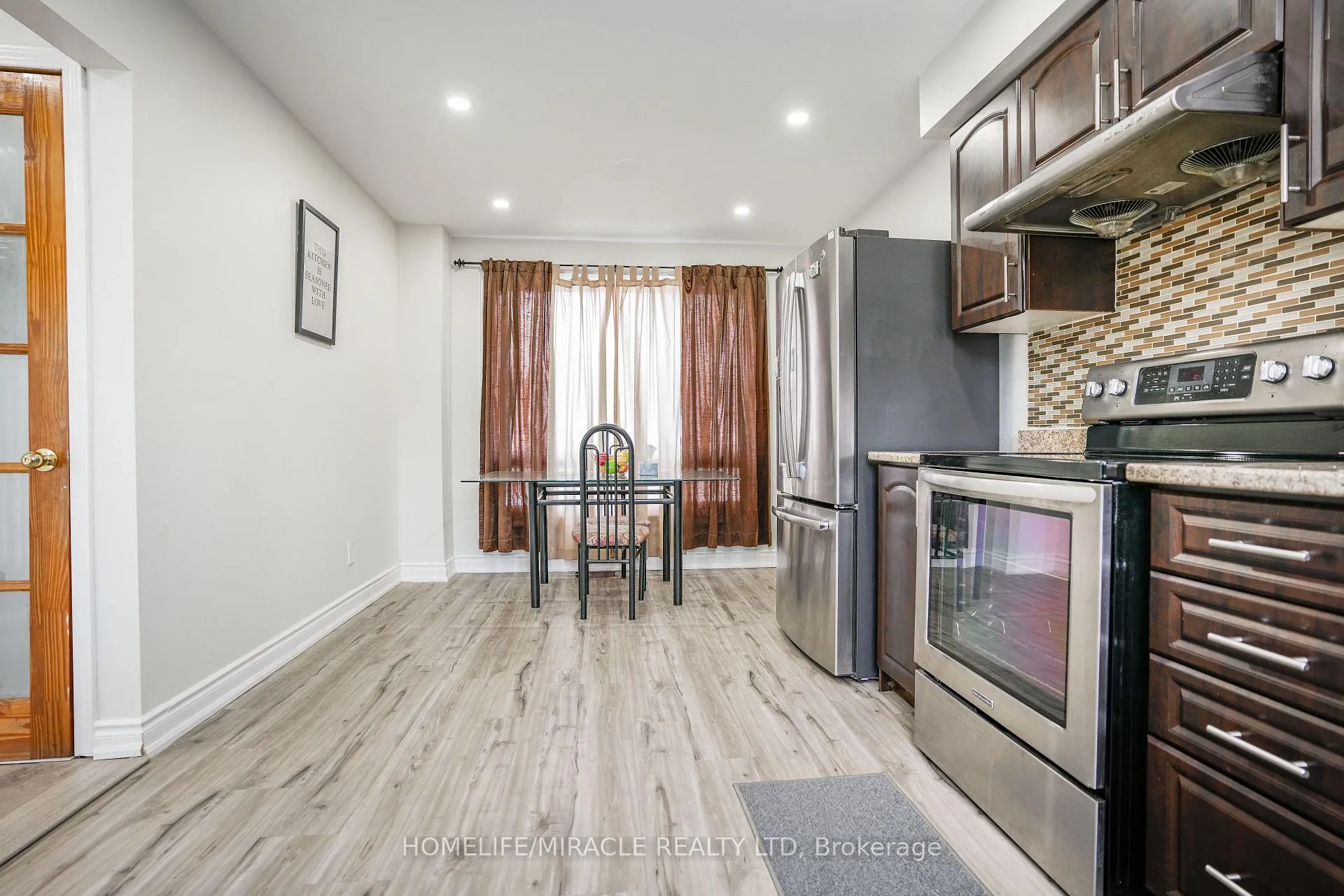 Photo 7 of 15 Heatherside Court, Brampton, Central Park — HOMEH