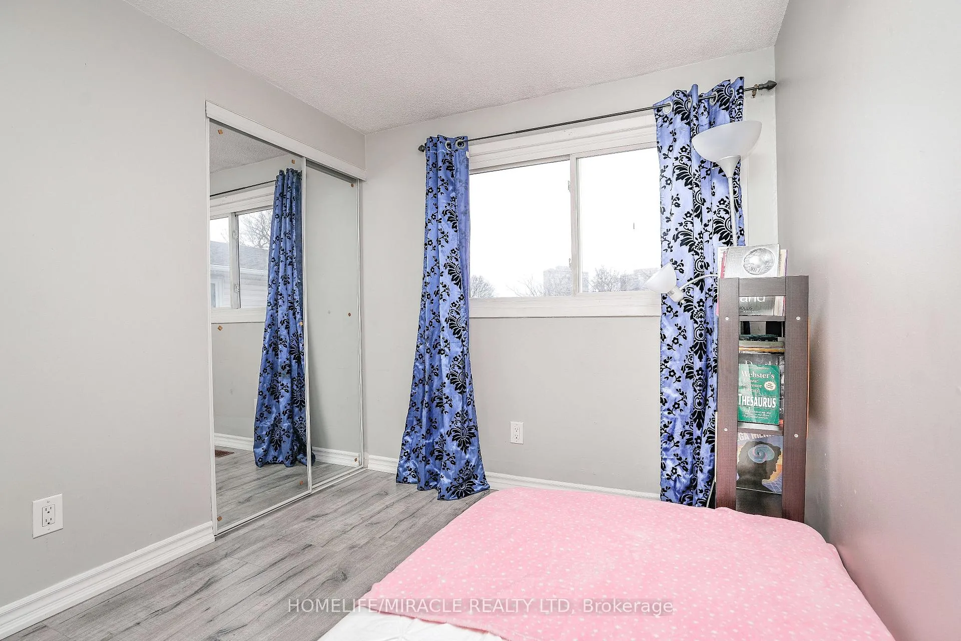 Photo 16 of 15 Heatherside Court, Brampton, Central Park — HOMEH