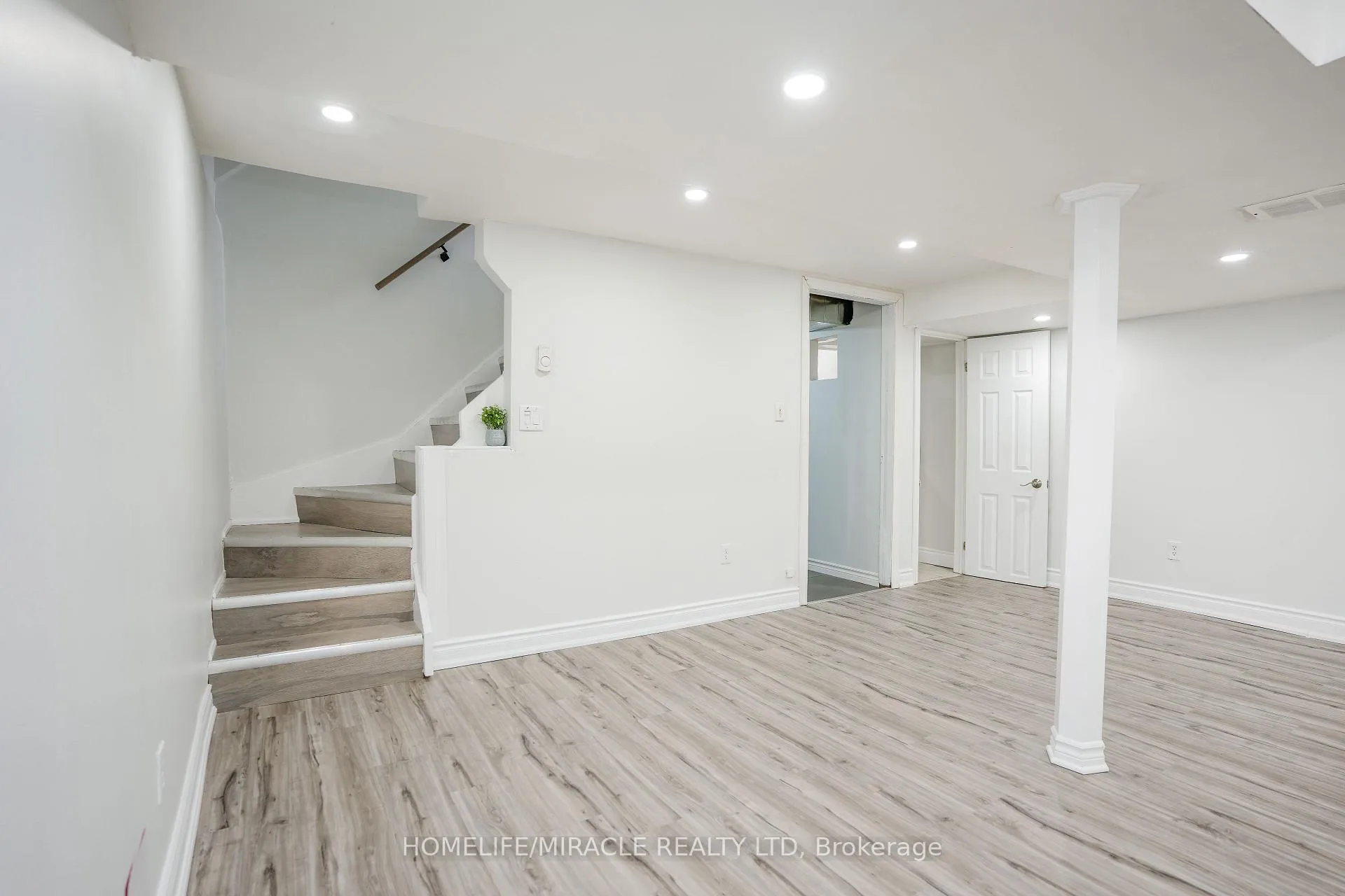 Photo 22 of 15 Heatherside Court, Brampton, Central Park — HOMEH