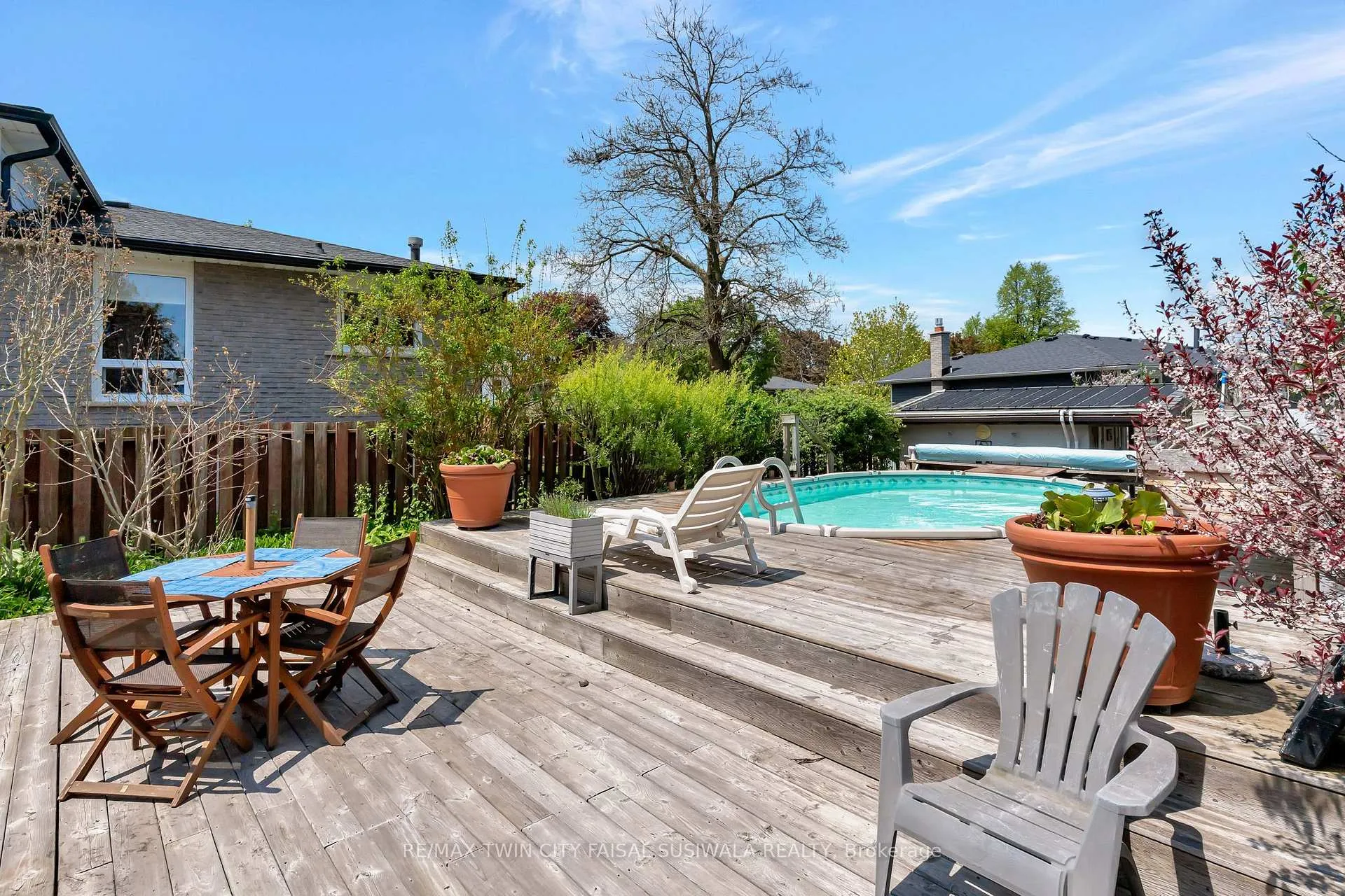 Photo 7 of 224 Erindale Crescent, Cambridge — HOMEH