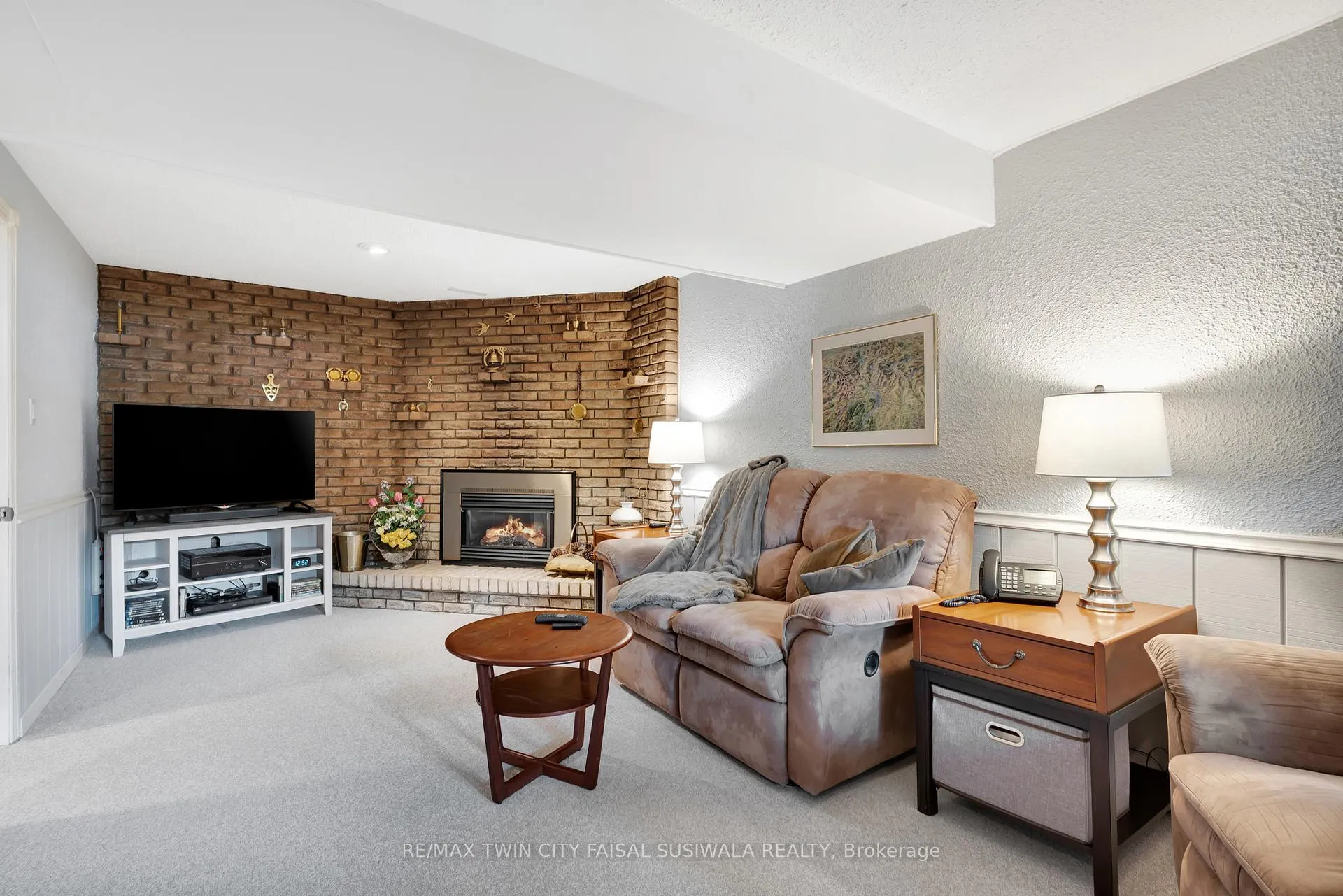 Photo 28 of 224 Erindale Crescent, Cambridge — HOMEH