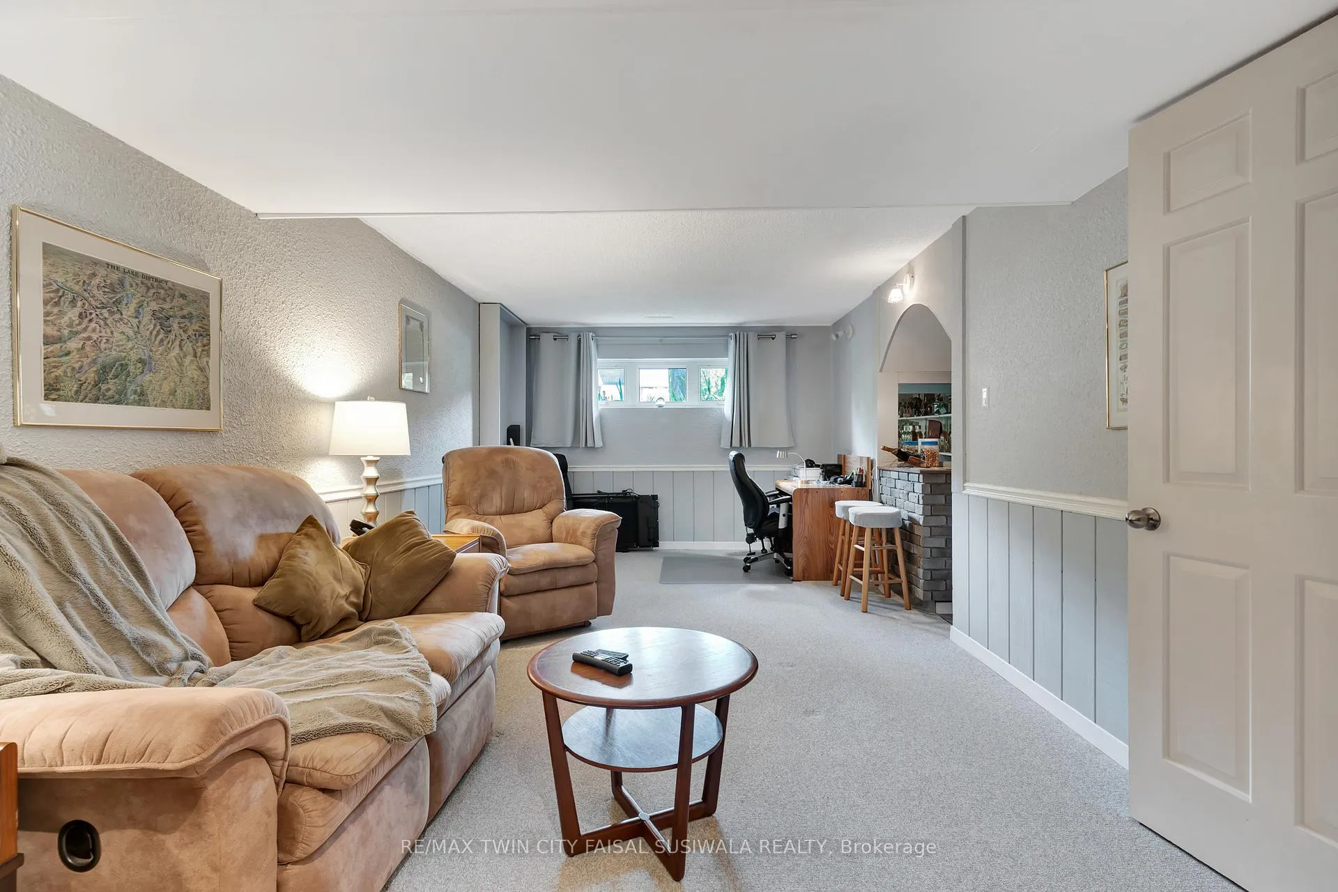 Photo 29 of 224 Erindale Crescent, Cambridge — HOMEH