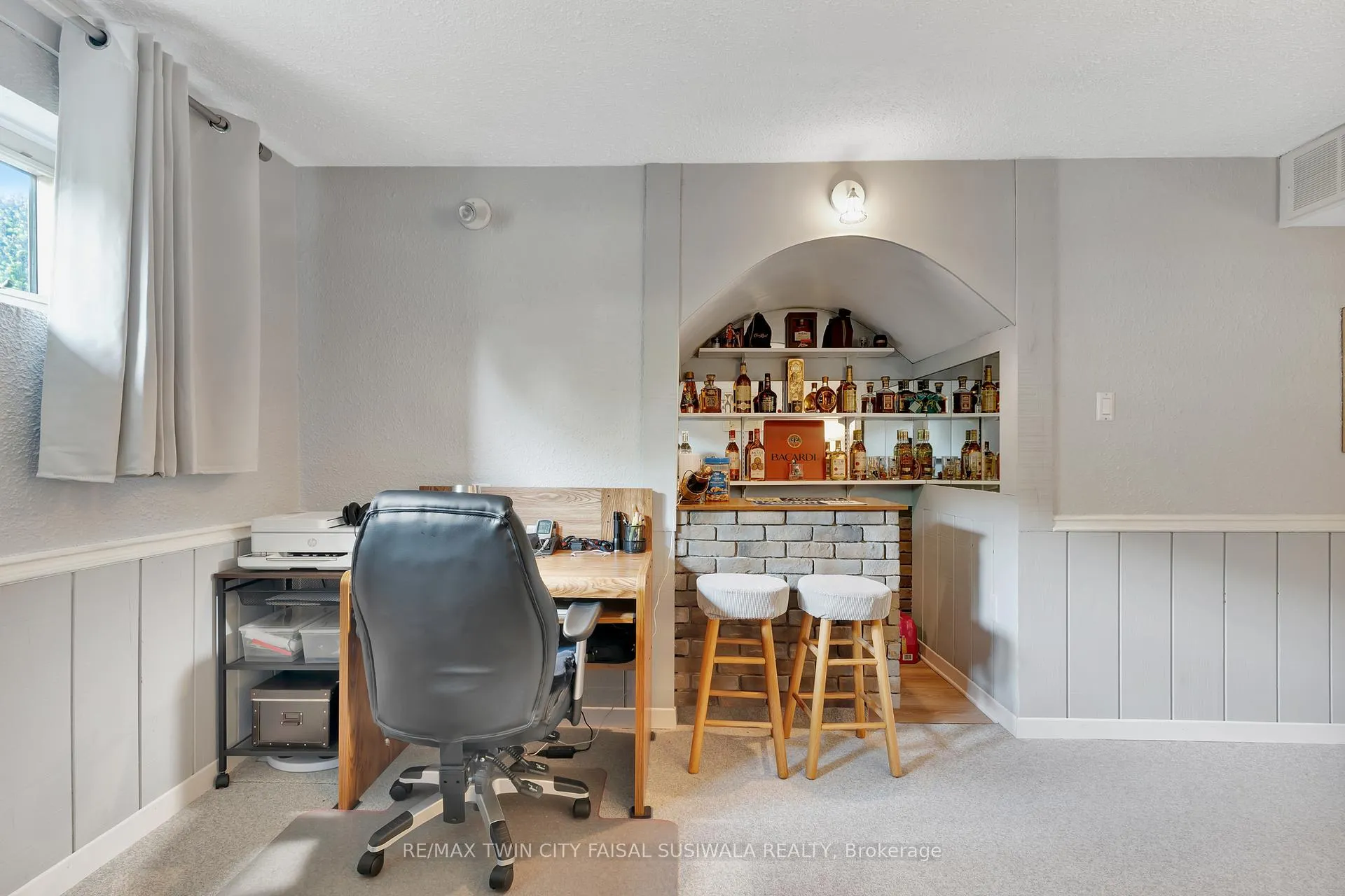 Photo 31 of 224 Erindale Crescent, Cambridge — HOMEH
