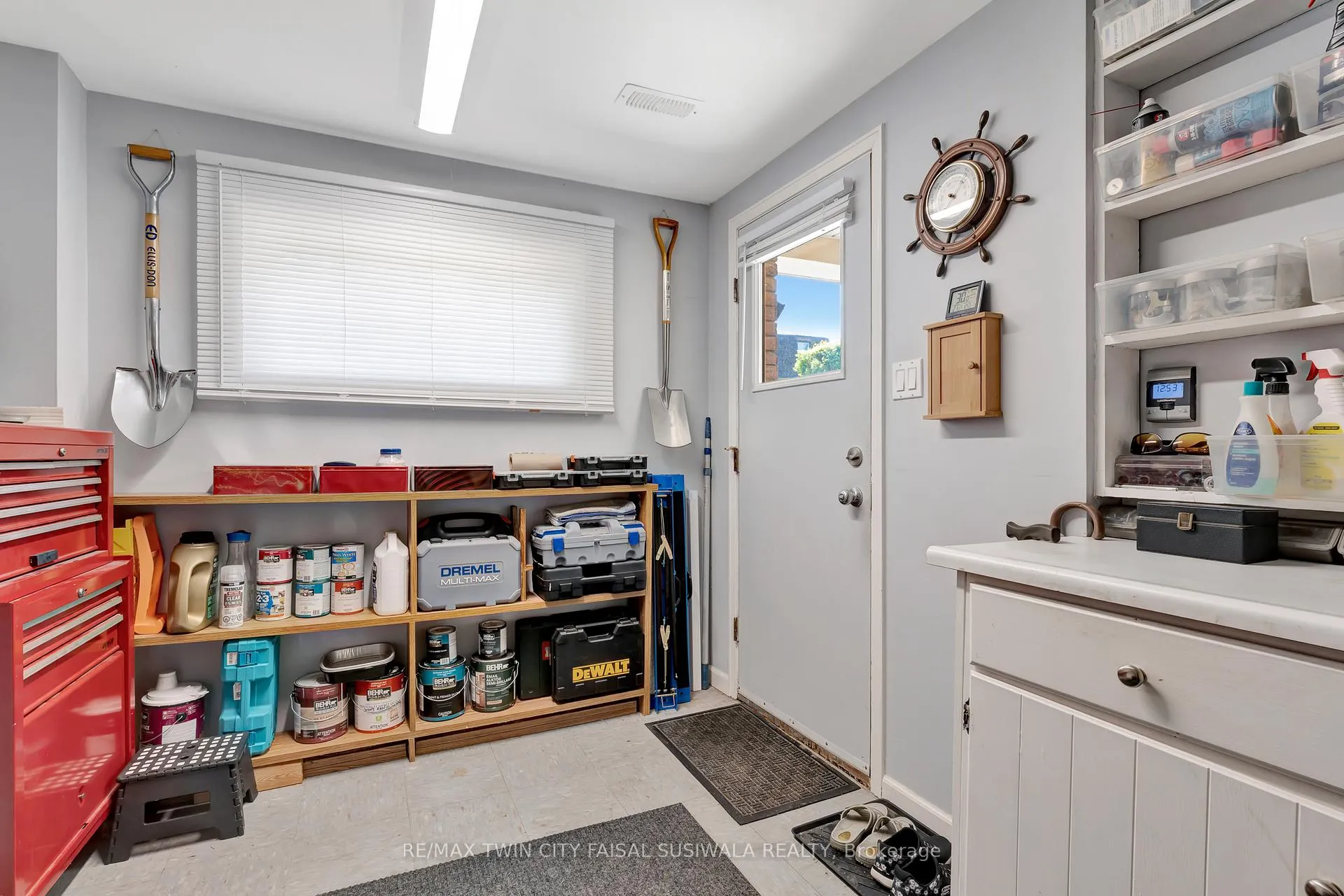Photo 34 of 224 Erindale Crescent, Cambridge — HOMEH