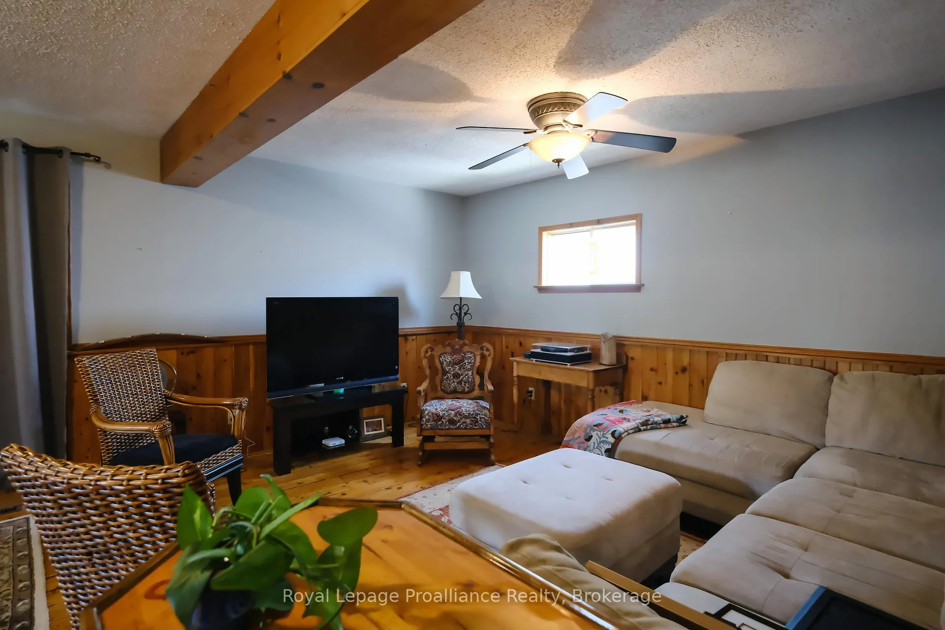 Photo 8 of 44 Ponton Street, Belleville, Belleville Ward — HOMEH
