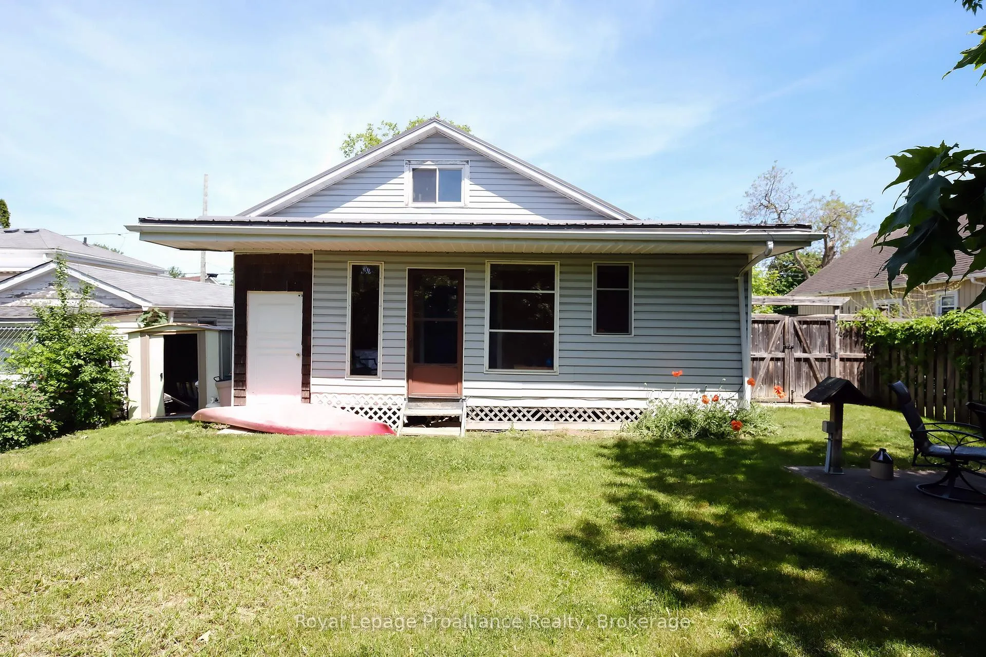 Photo 26 of 44 Ponton Street, Belleville, Belleville Ward — HOMEH