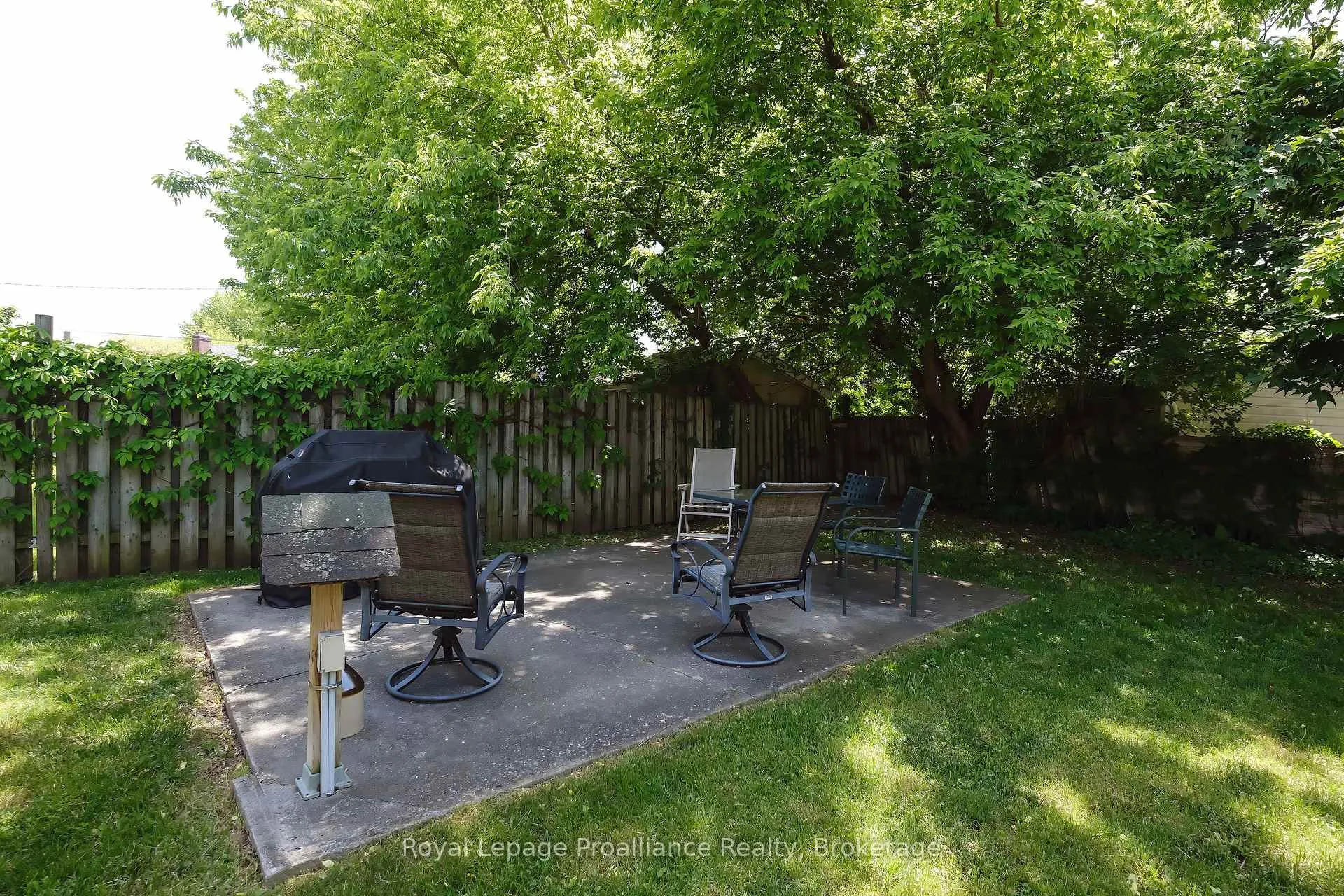 Photo 29 of 44 Ponton Street, Belleville, Belleville Ward — HOMEH
