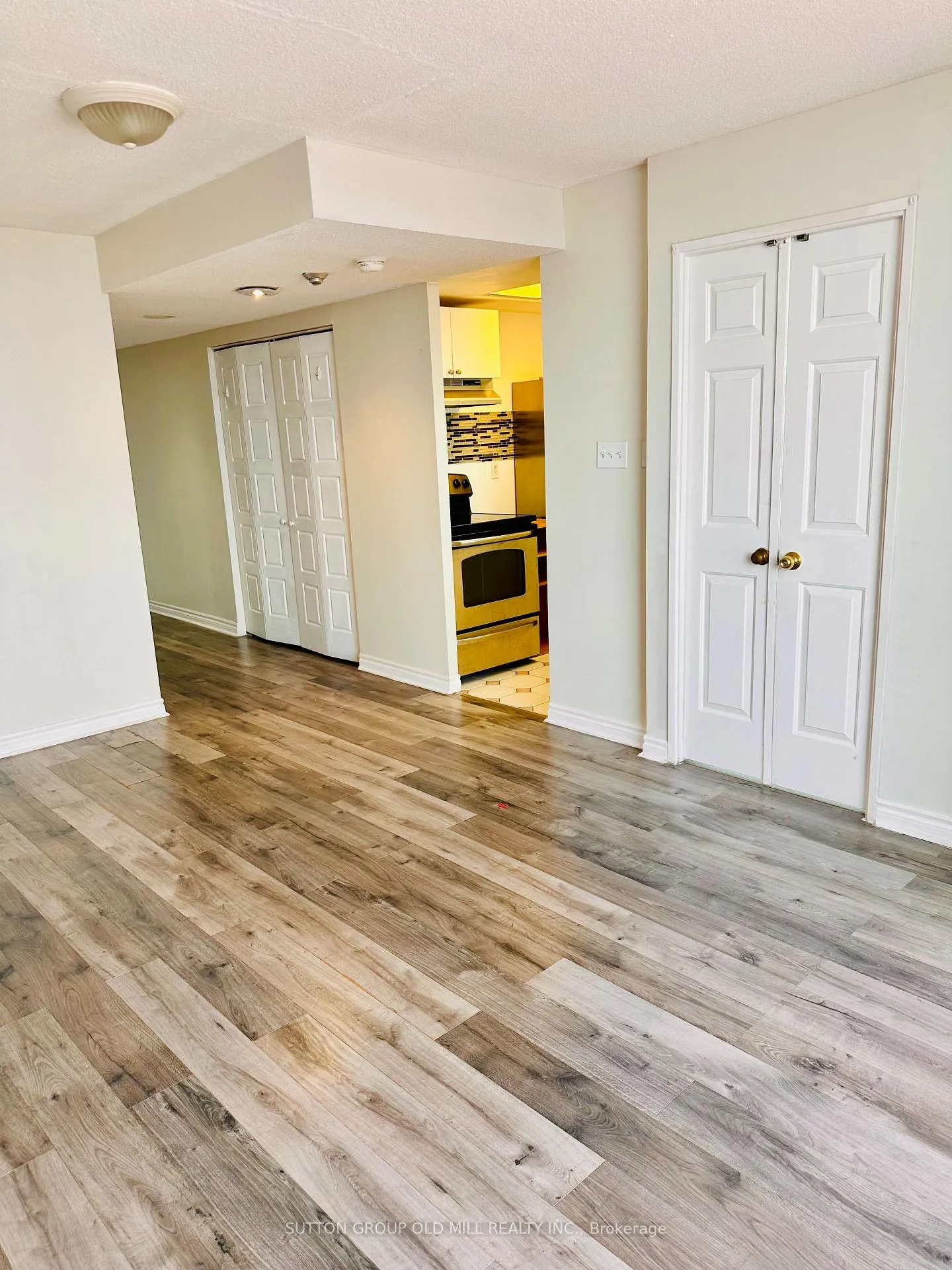 Photo 9 of Unit 2205, 101 Subway Crescent, Etobicoke, Islington-City Centre West — HOMEH
