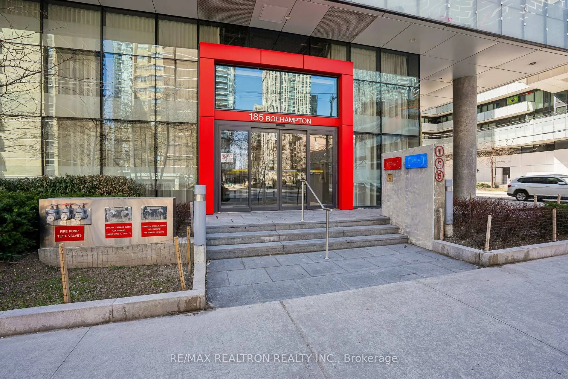 Photo 2 of Unit 1212, 185 Roehampton Avenue, Toronto, Mount Pleasant West — HOMEH