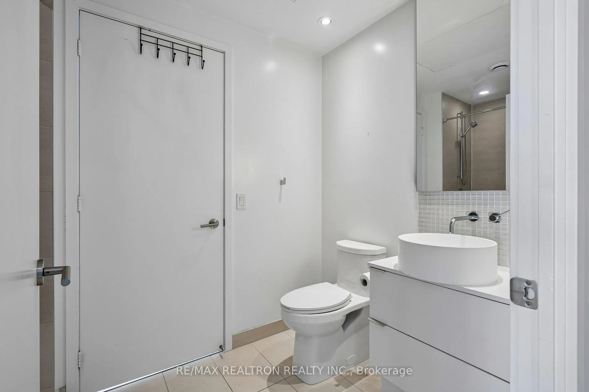 Photo 16 of Unit 1212, 185 Roehampton Avenue, Toronto, Mount Pleasant West — HOMEH