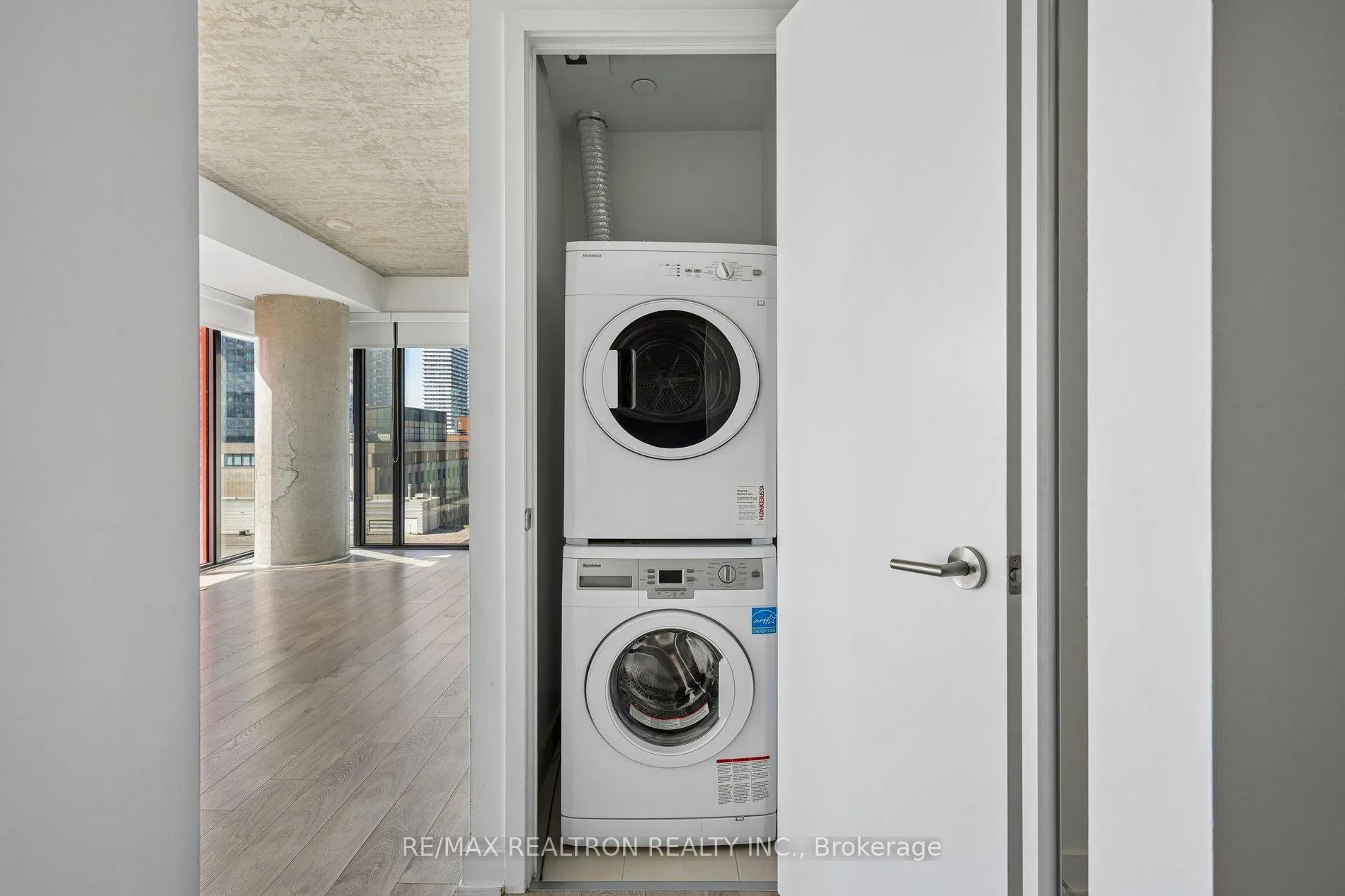 Photo 20 of Unit 1212, 185 Roehampton Avenue, Toronto, Mount Pleasant West — HOMEH