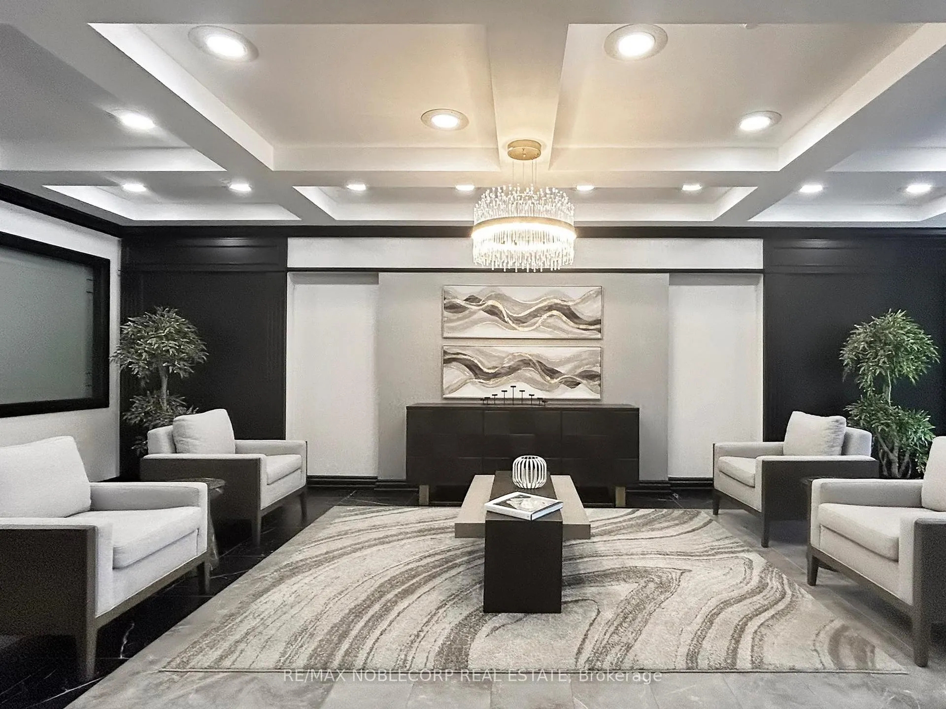Photo 3 of Unit 312, 91 Townsgate Drive, Vaughan, Crestwood-Springfarm-Yorkhill — HOMEH