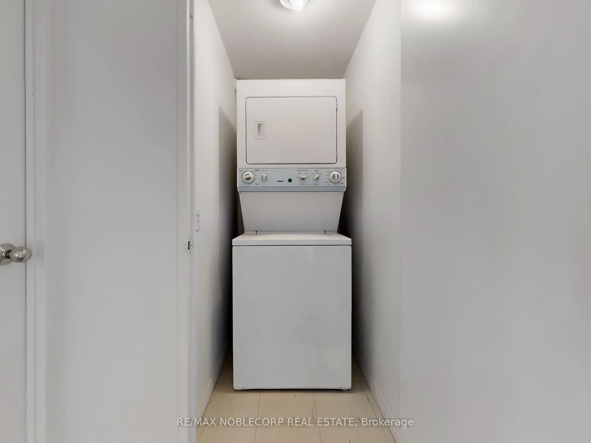 Photo 27 of Unit 312, 91 Townsgate Drive, Vaughan, Crestwood-Springfarm-Yorkhill — HOMEH