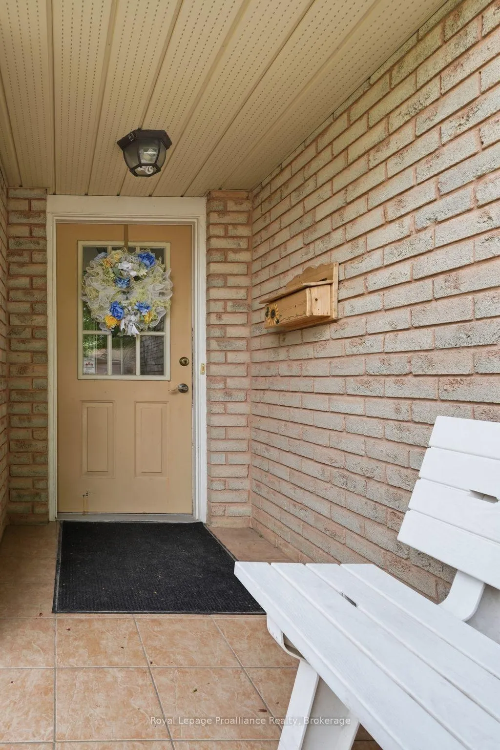 Photo 5 of 31 Springbrook Crescent, Belleville, Belleville Ward — HOMEH