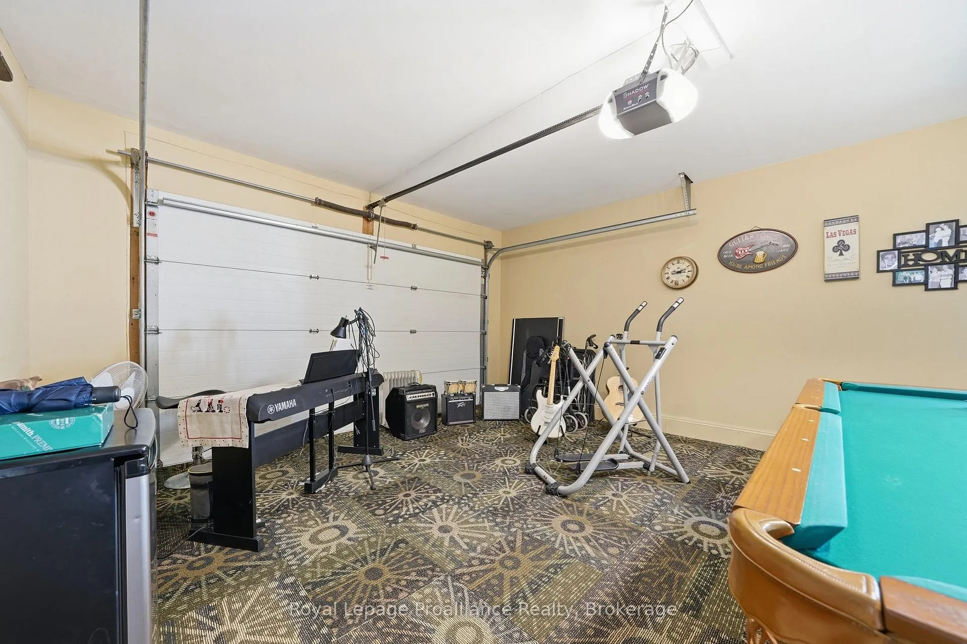 Photo 8 of 31 Springbrook Crescent, Belleville, Belleville Ward — HOMEH