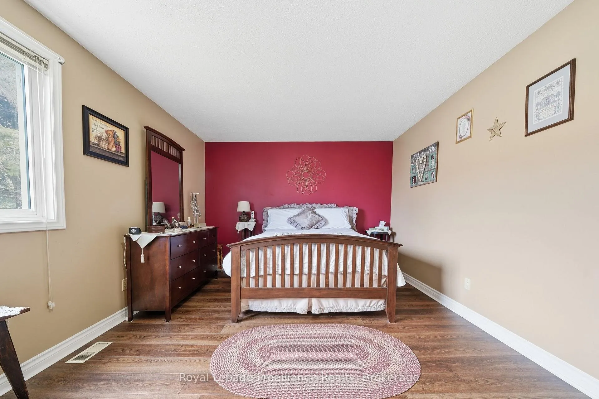 Photo 22 of 31 Springbrook Crescent, Belleville, Belleville Ward — HOMEH
