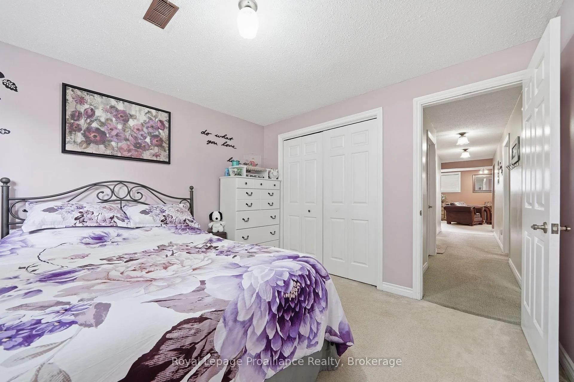 Photo 30 of 31 Springbrook Crescent, Belleville, Belleville Ward — HOMEH