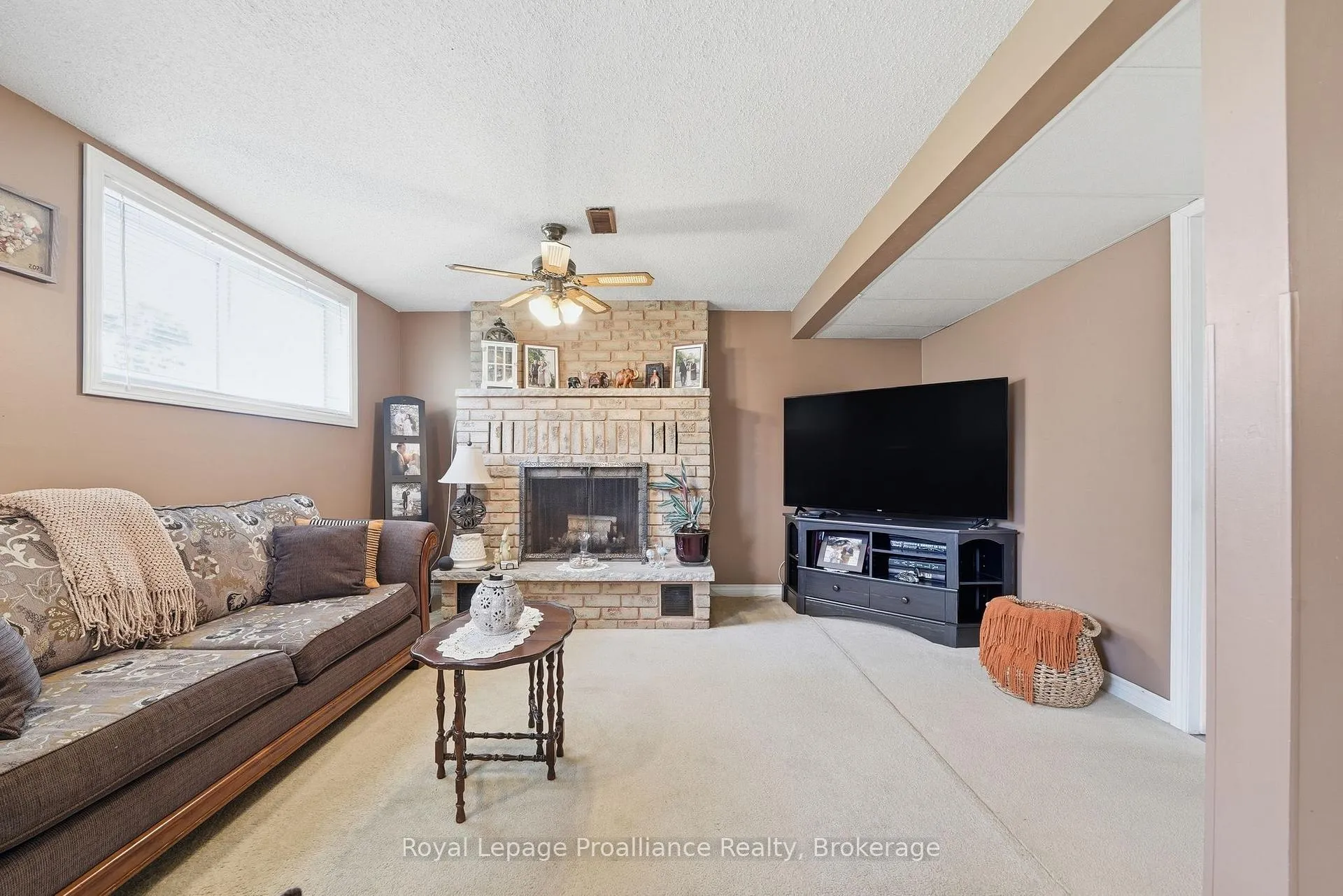 Photo 34 of 31 Springbrook Crescent, Belleville, Belleville Ward — HOMEH