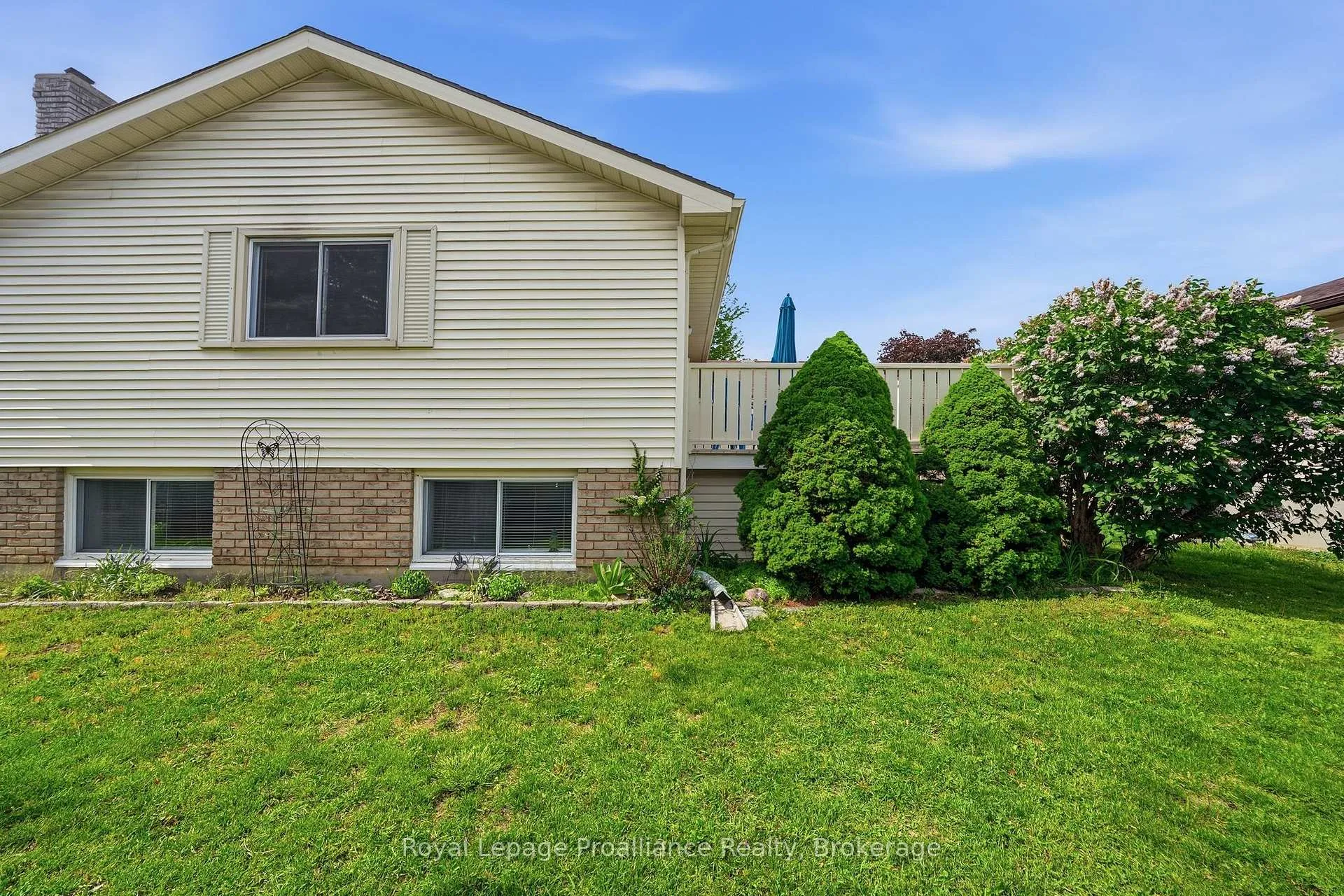 Photo 39 of 31 Springbrook Crescent, Belleville, Belleville Ward — HOMEH