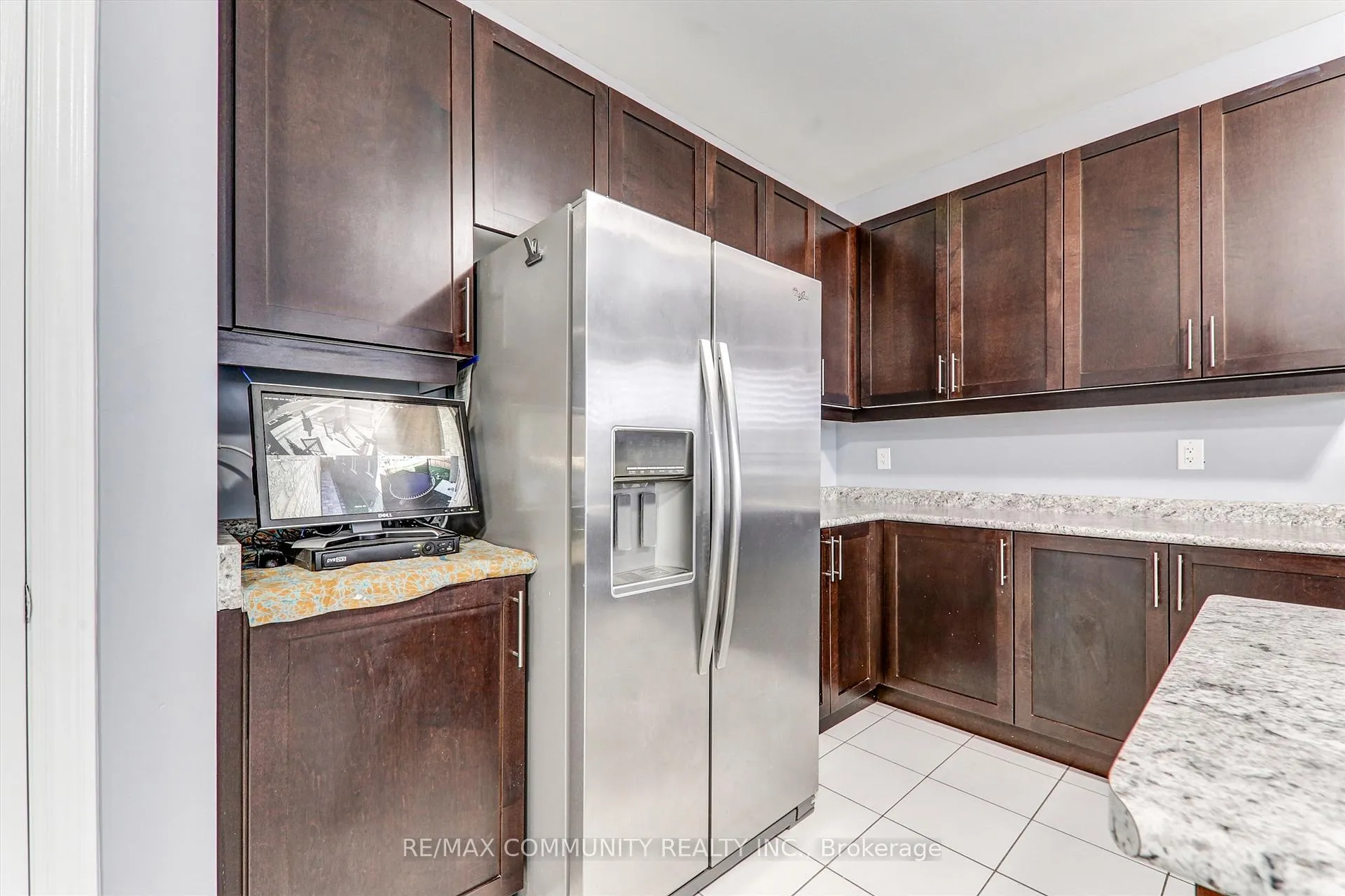 Photo 15 of 79 Mcroberts Crescent, Clarington, Courtice — HOMEH