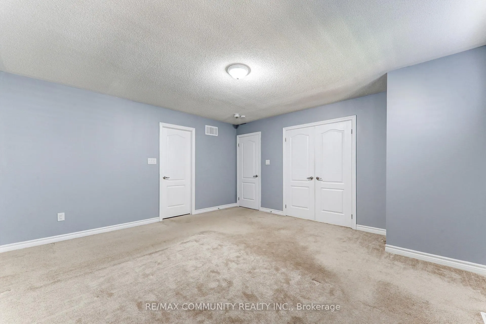 Photo 20 of 79 Mcroberts Crescent, Clarington, Courtice — HOMEH