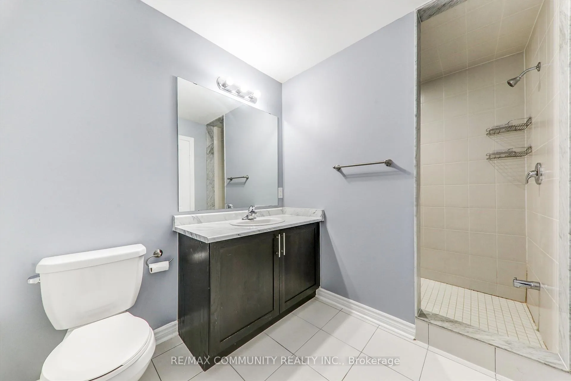 Photo 22 of 79 Mcroberts Crescent, Clarington, Courtice — HOMEH