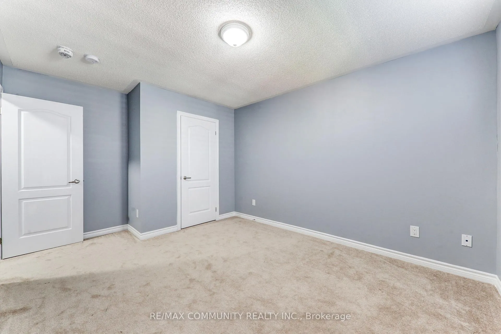 Photo 24 of 79 Mcroberts Crescent, Clarington, Courtice — HOMEH