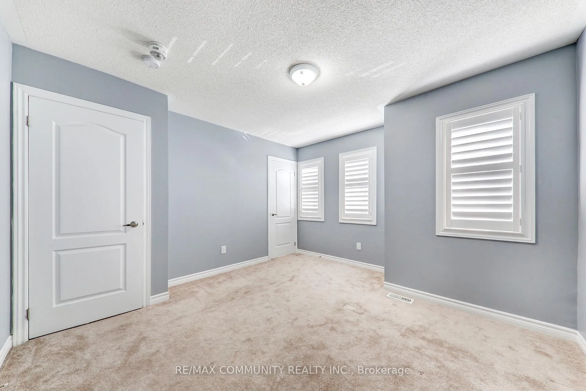 Photo 28 of 79 Mcroberts Crescent, Clarington, Courtice — HOMEH