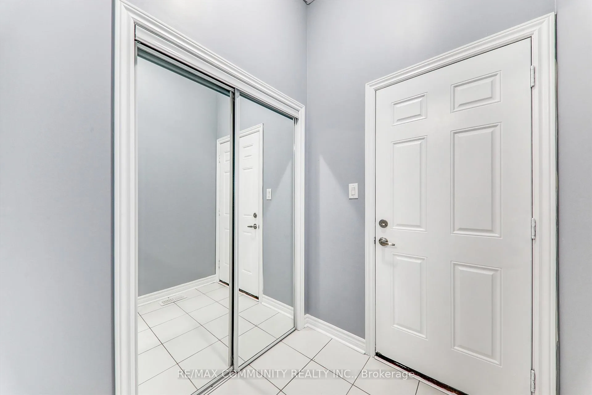 Photo 31 of 79 Mcroberts Crescent, Clarington, Courtice — HOMEH